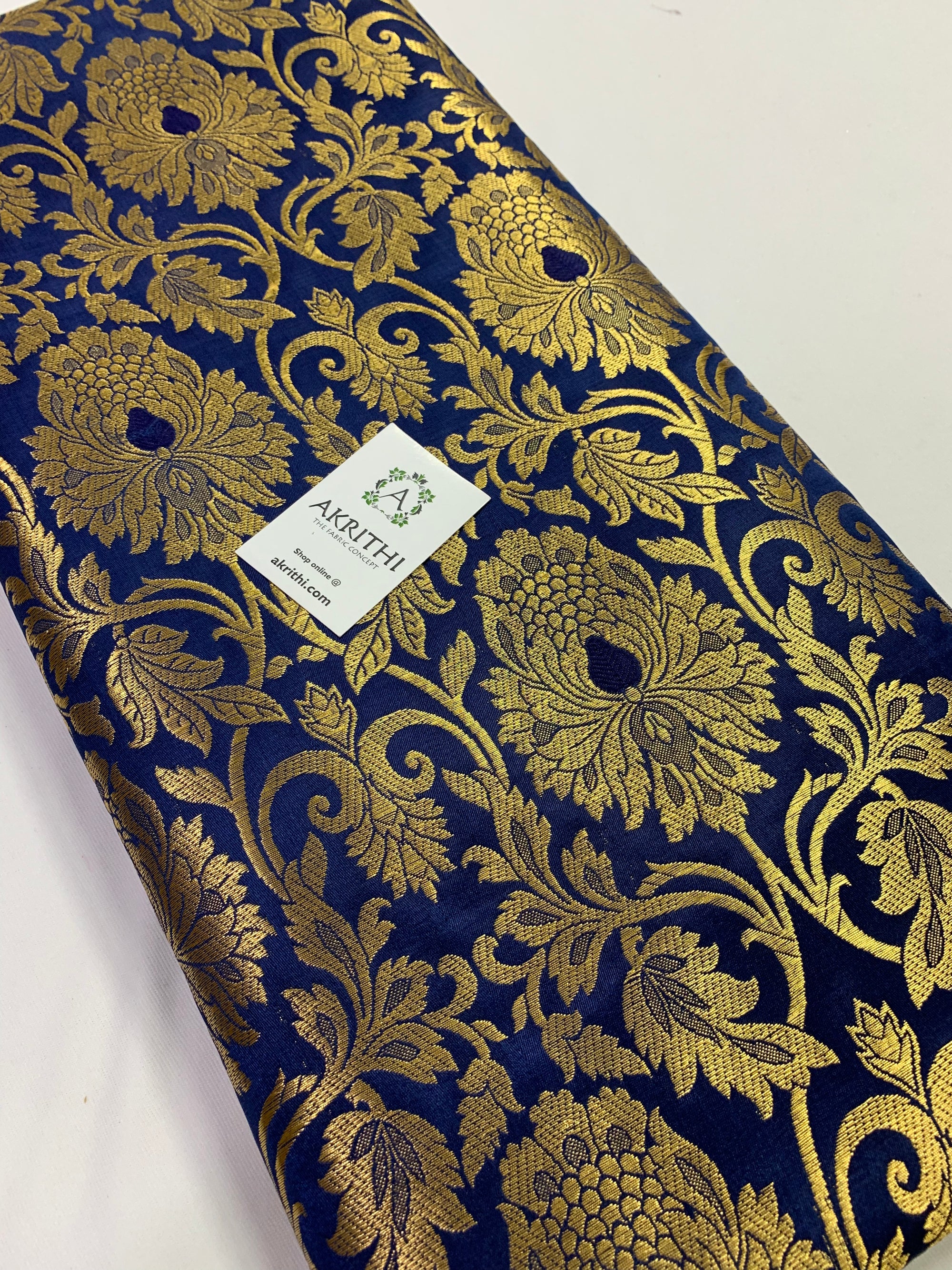 Handloom Banarasi brocade fabric