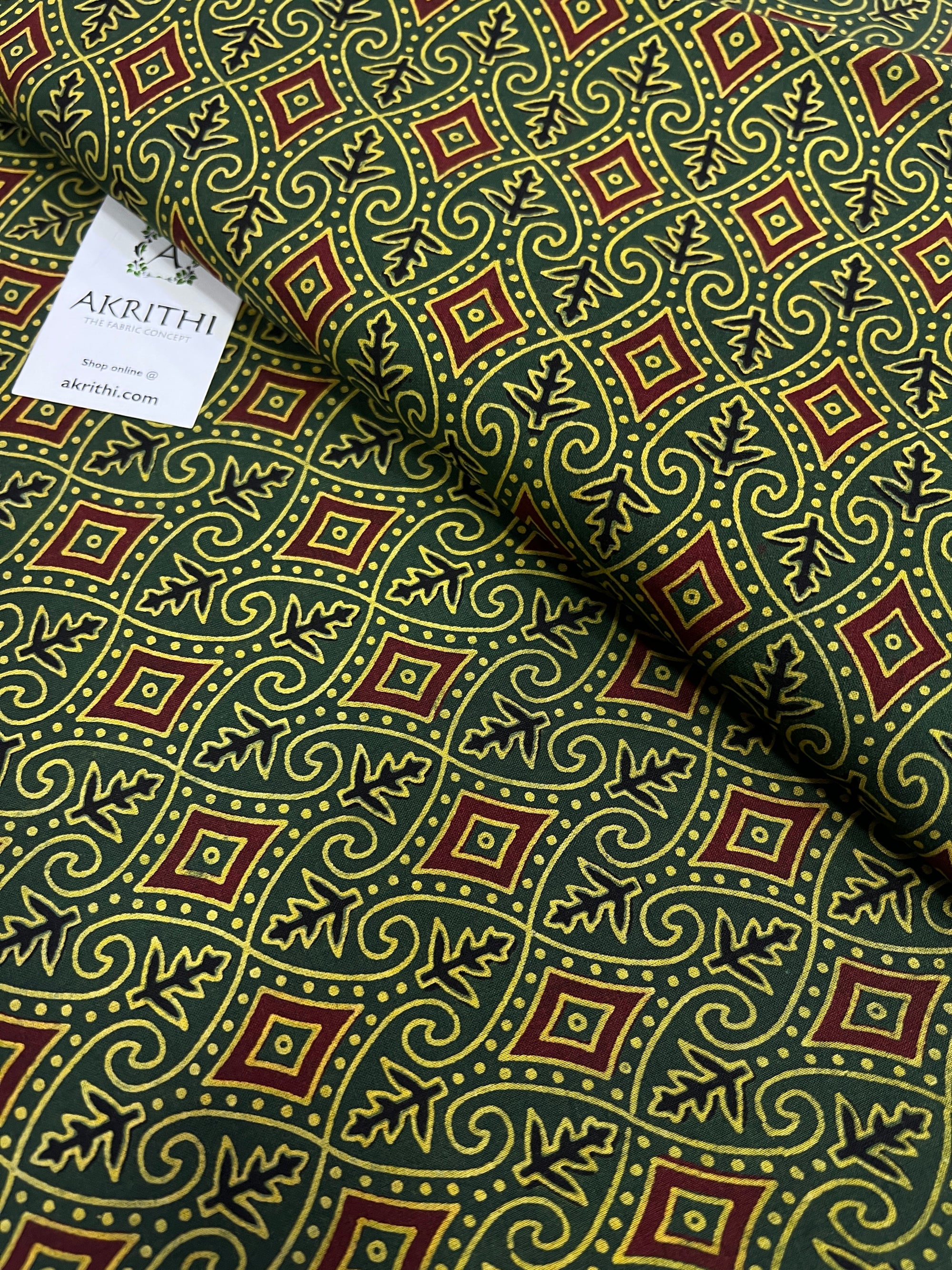Printed pure cotton fabric