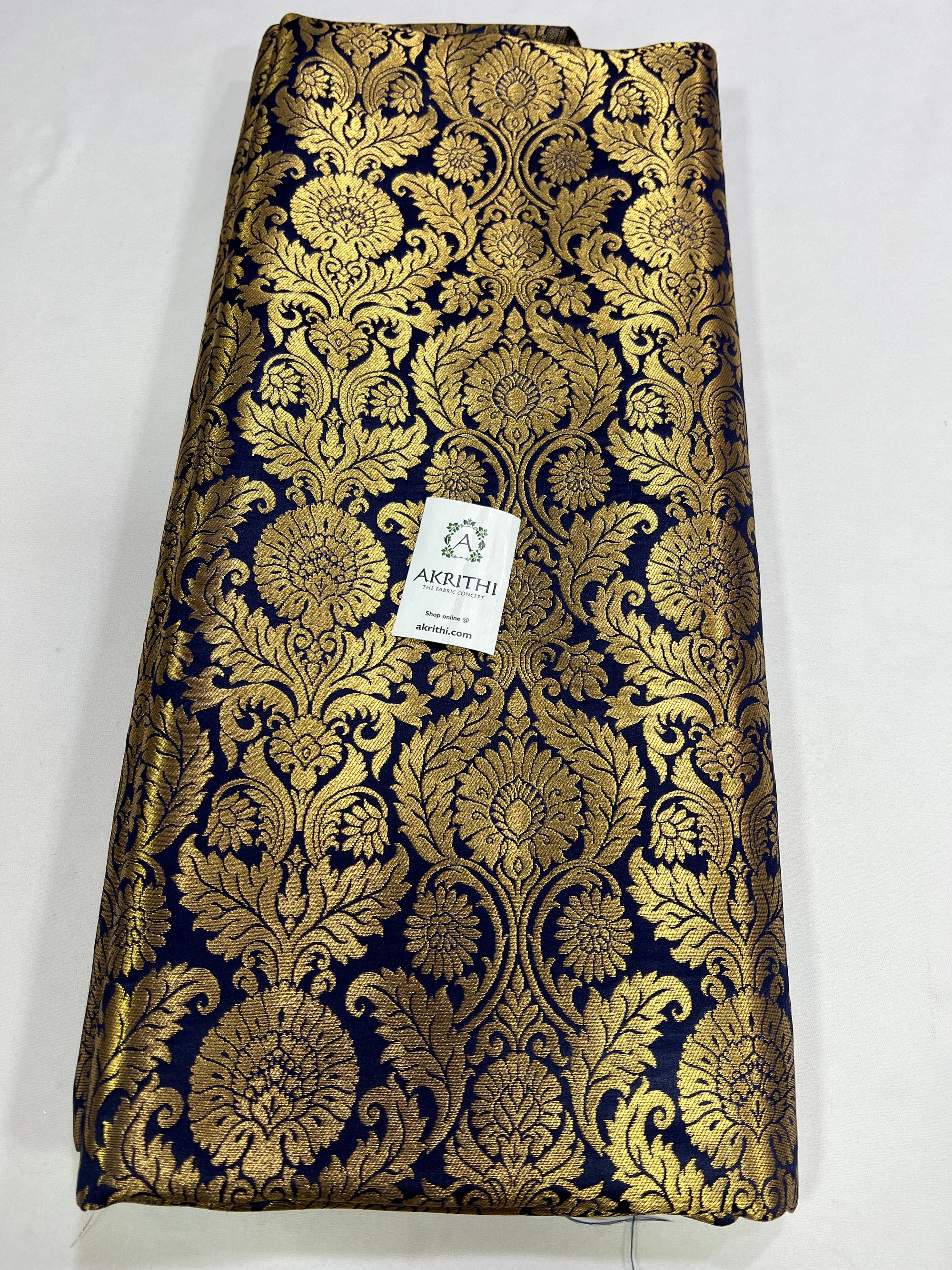 Handloom Banarasi brocade fabric
