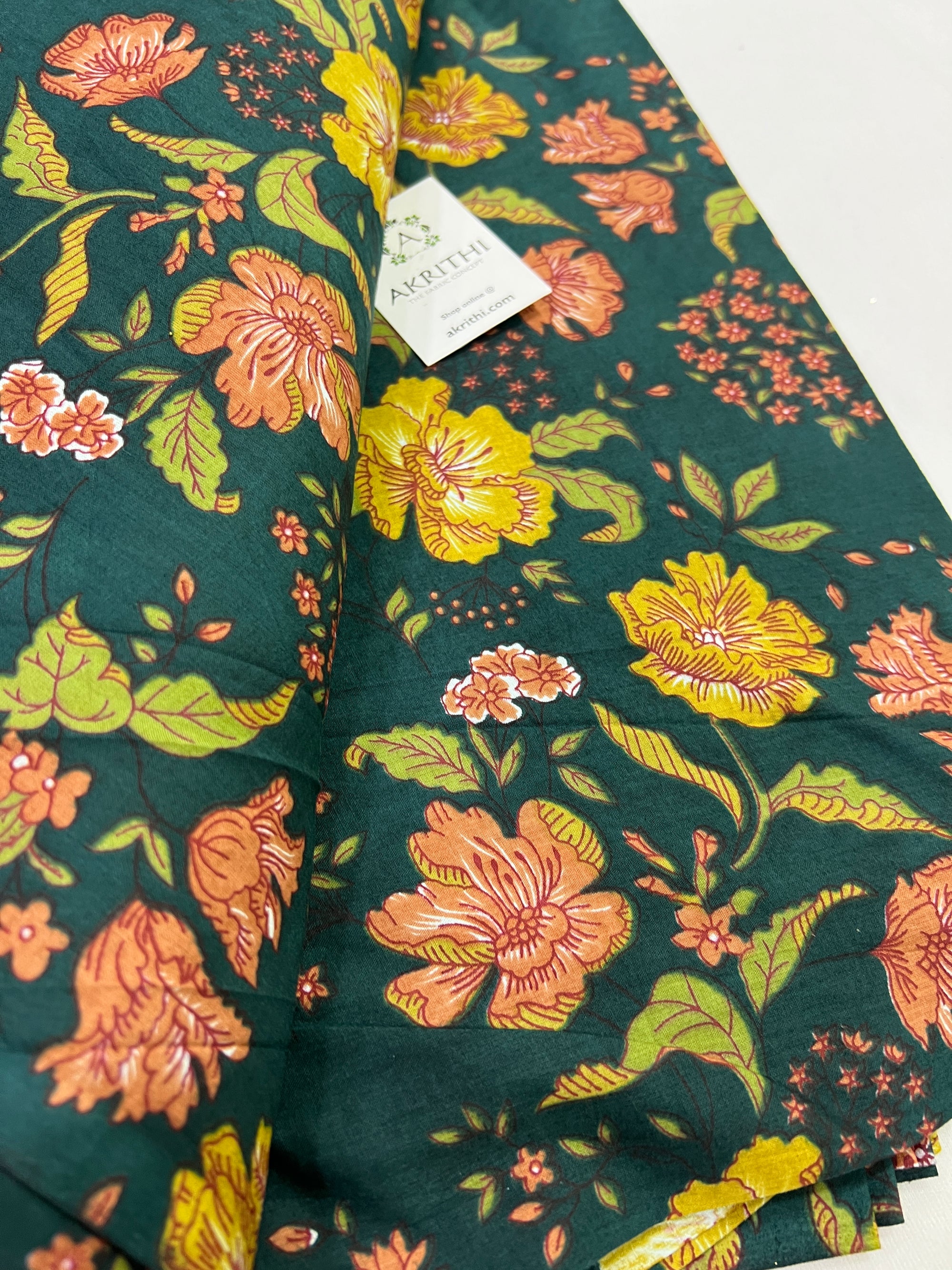 Printed pure cotton fabric
