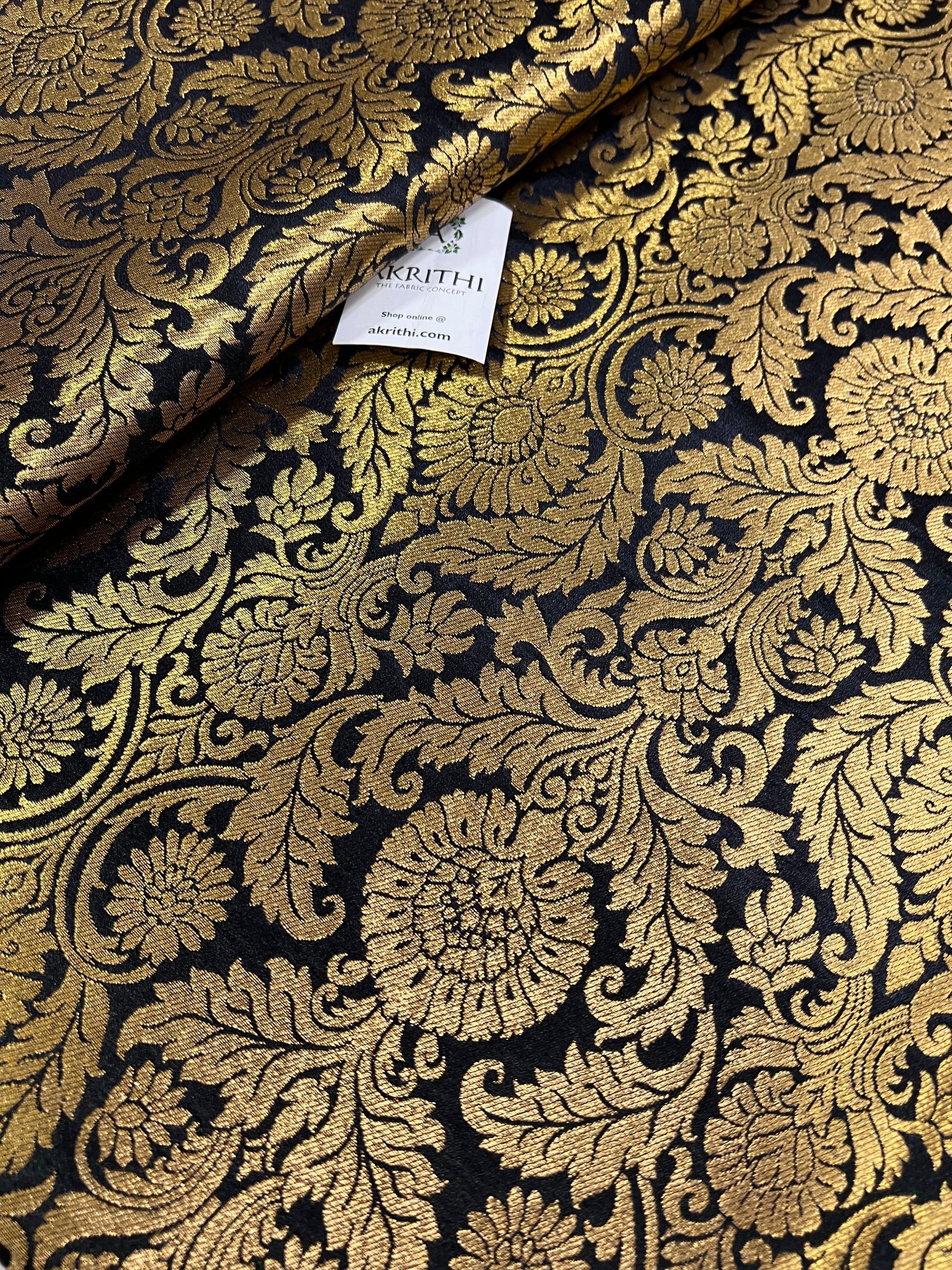 Handloom Banarasi brocade fabric