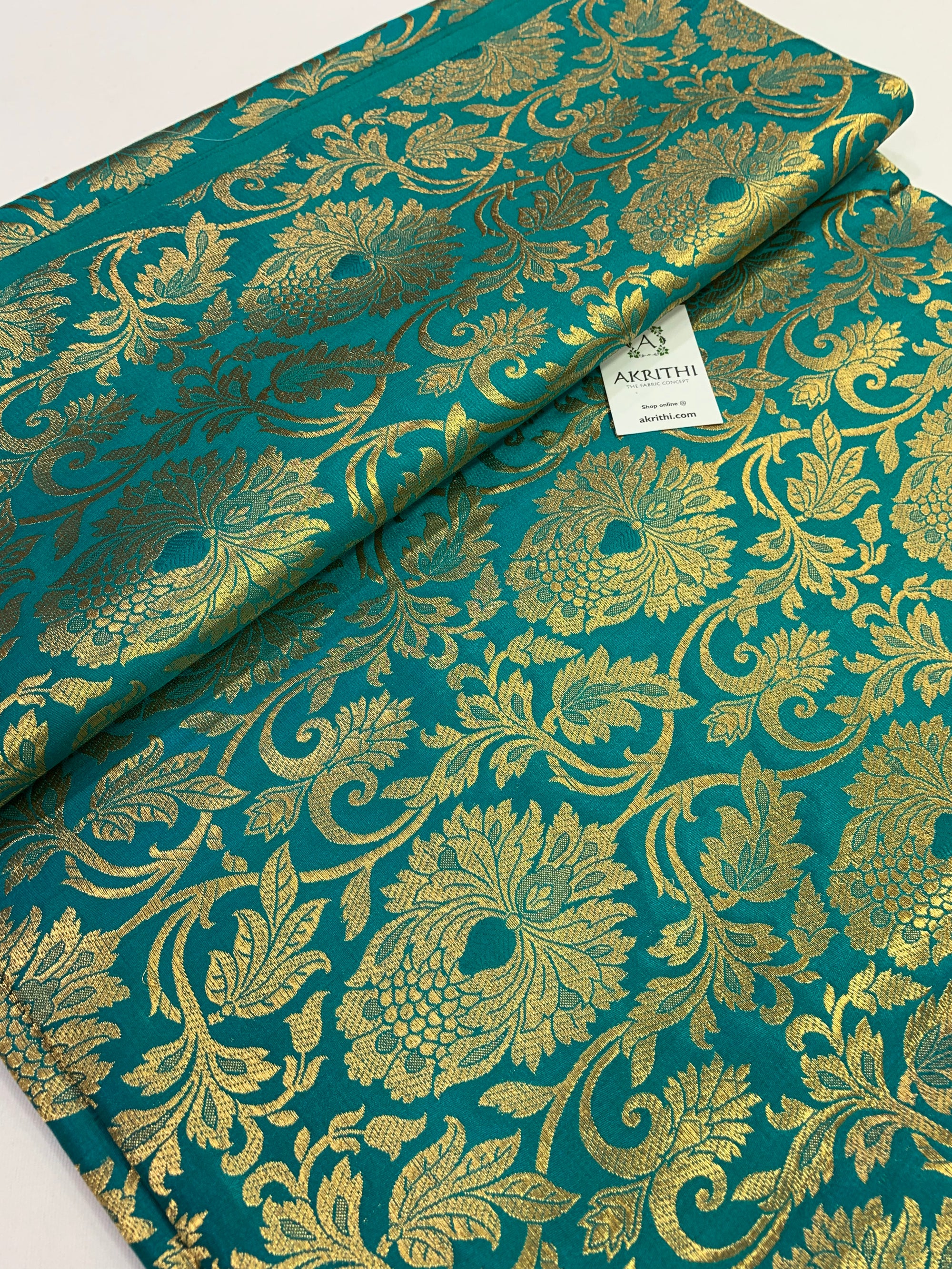 Handloom Banarasi brocade fabric
