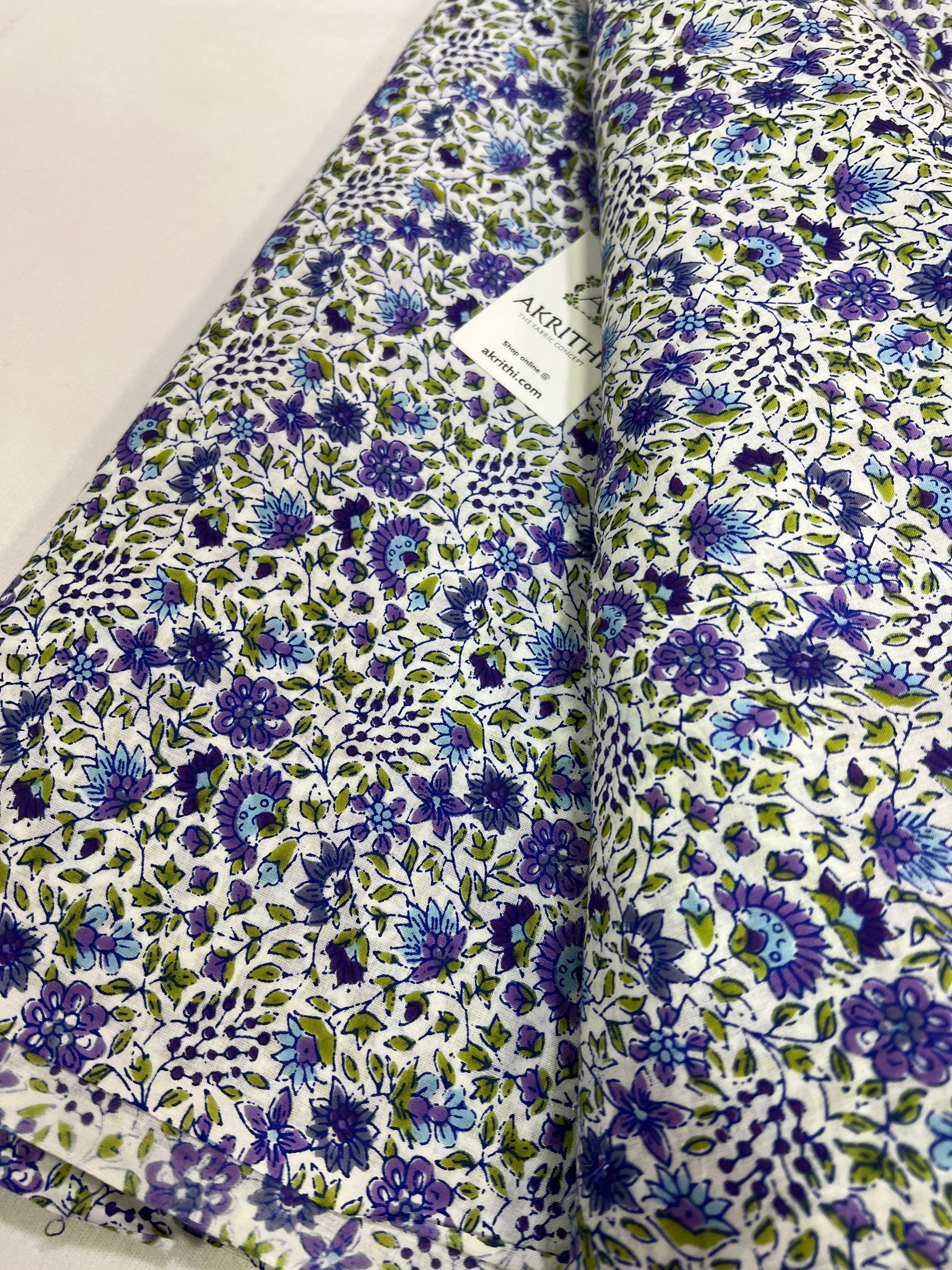 Printed pure cotton fabric