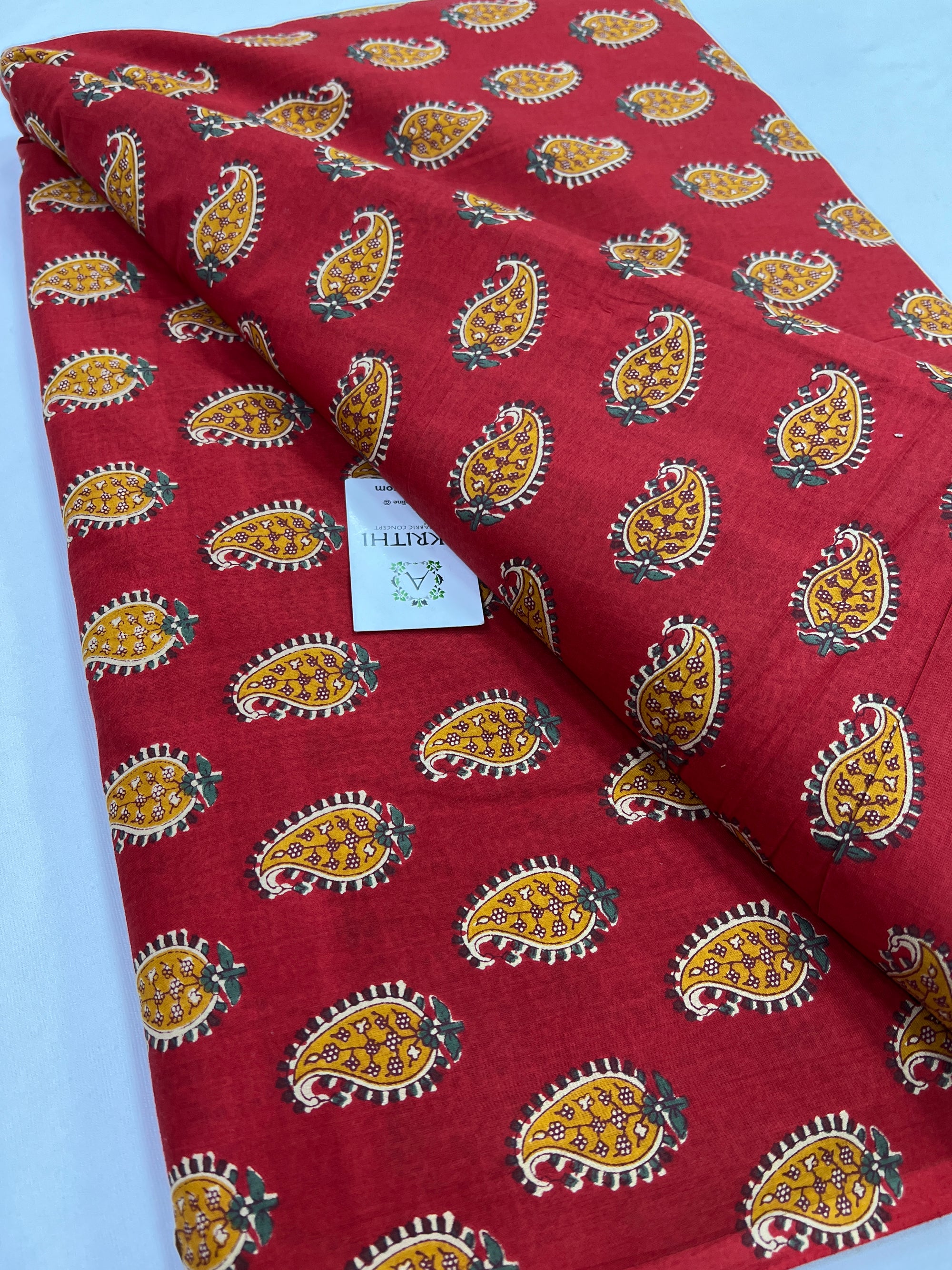 Printed pure cotton fabric