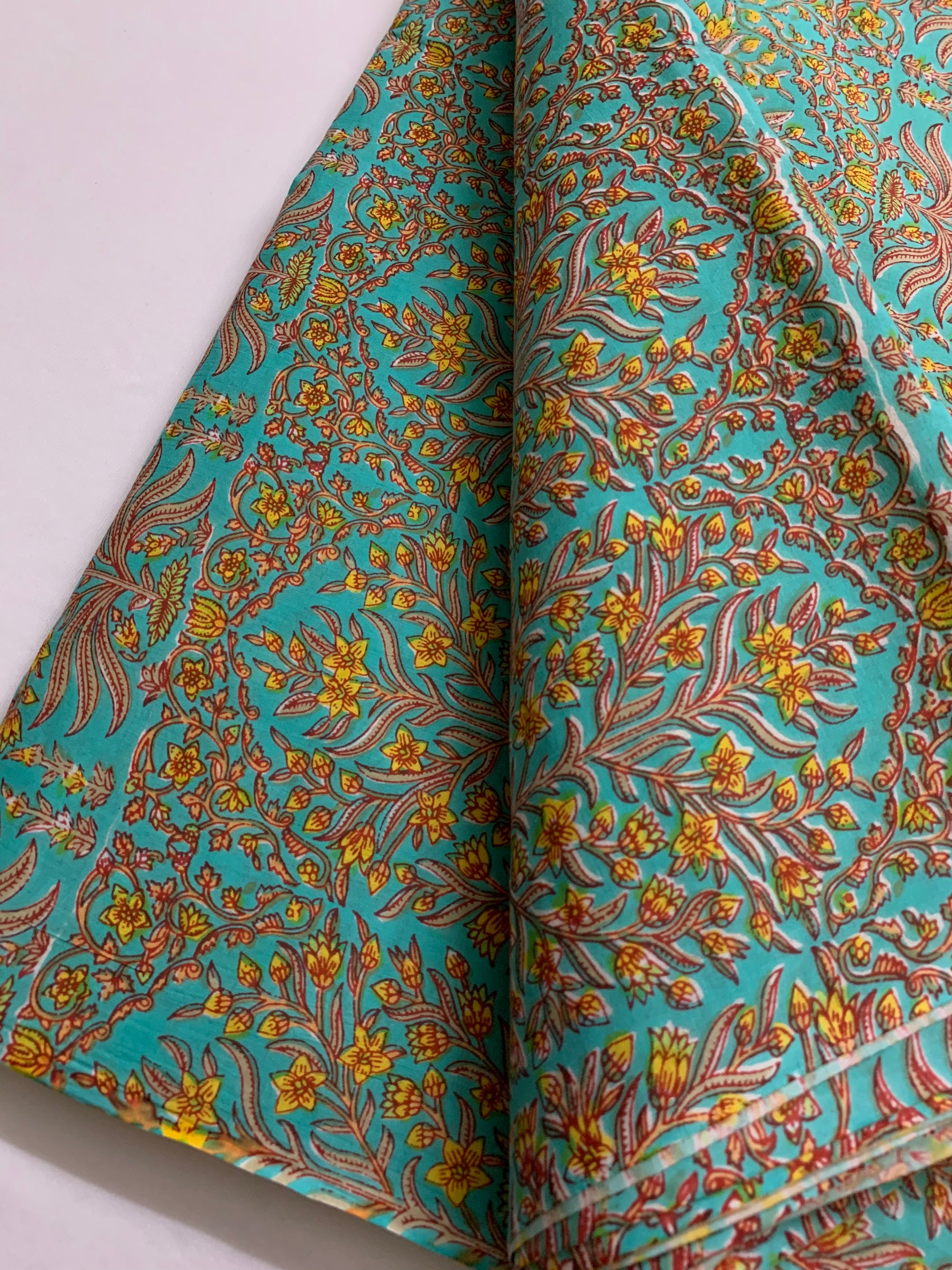 Printed pure cotton fabric
