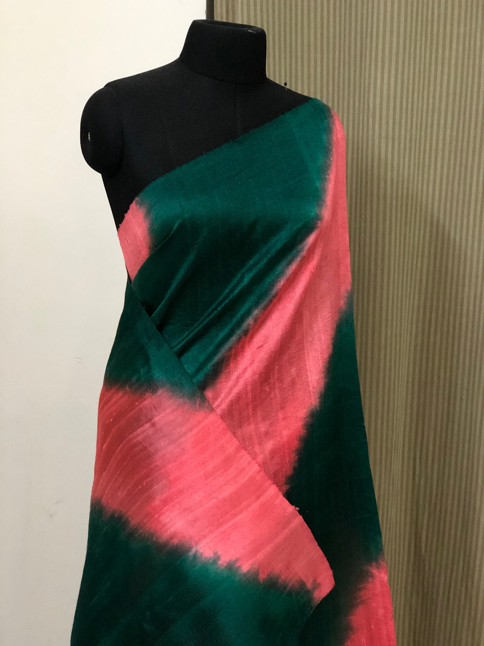Pure raw silk saree dyed in alternate double shade
