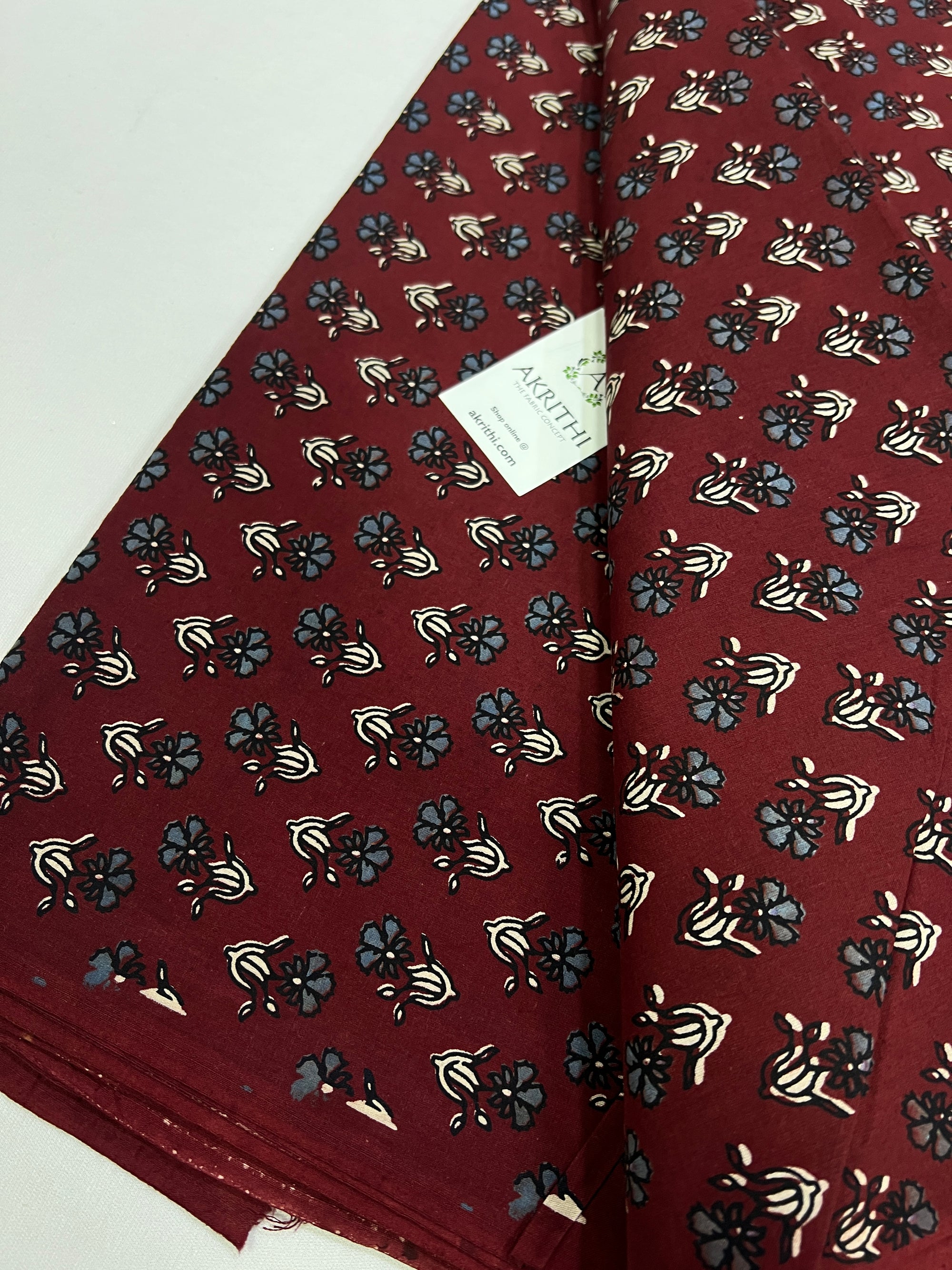 Printed pure cotton fabric