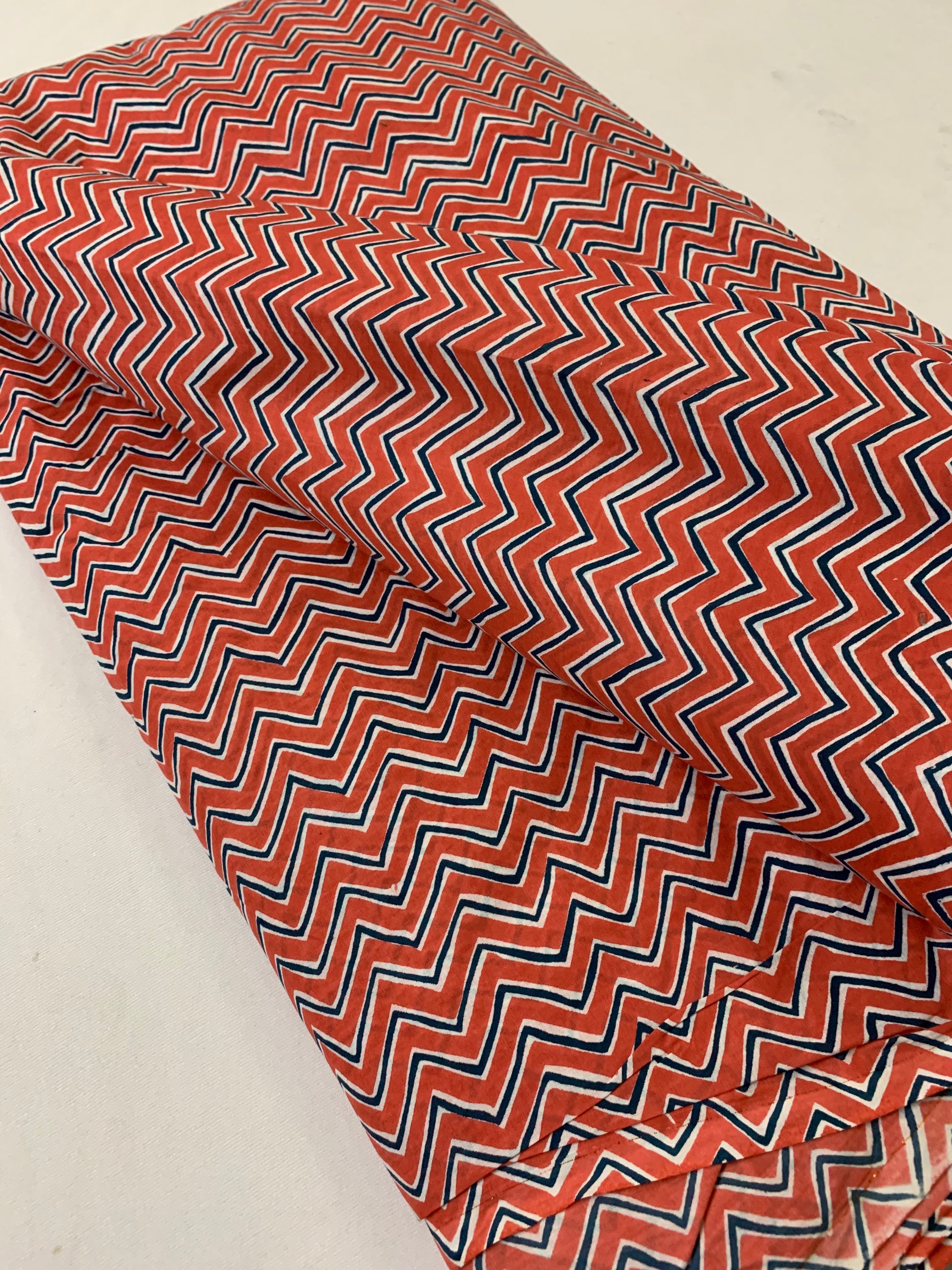 Printed pure cotton fabric