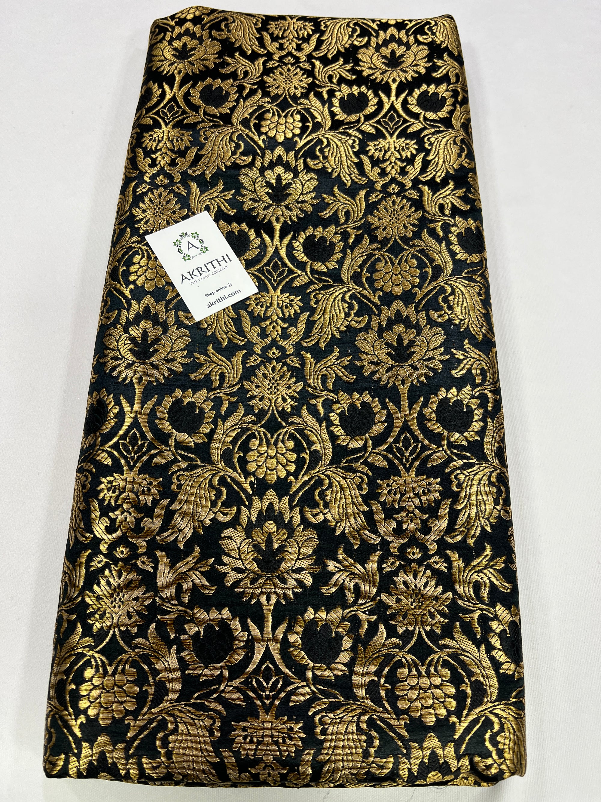 Handloom Banarasi brocade fabric