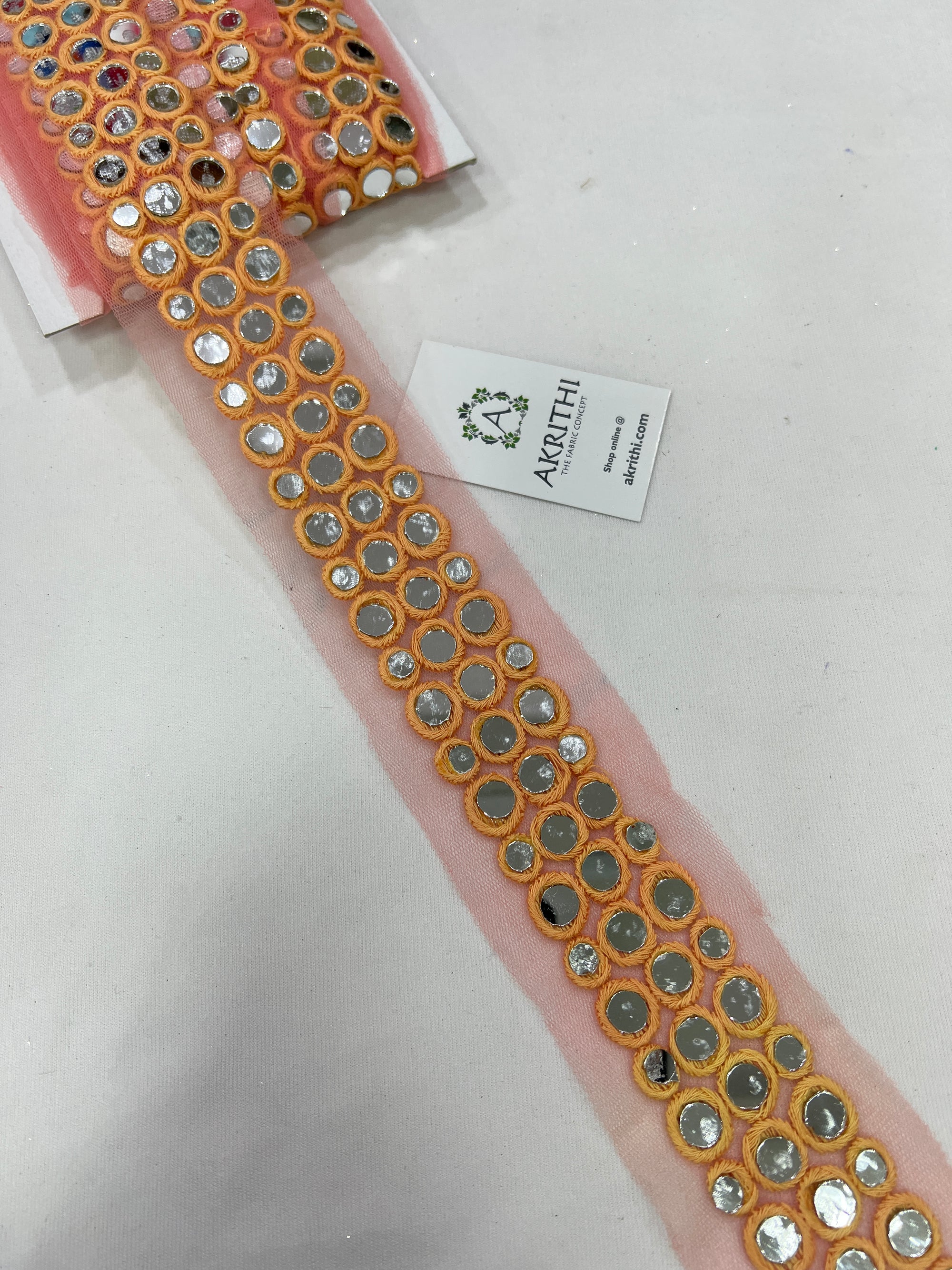 Mirror lace 9 metres roll