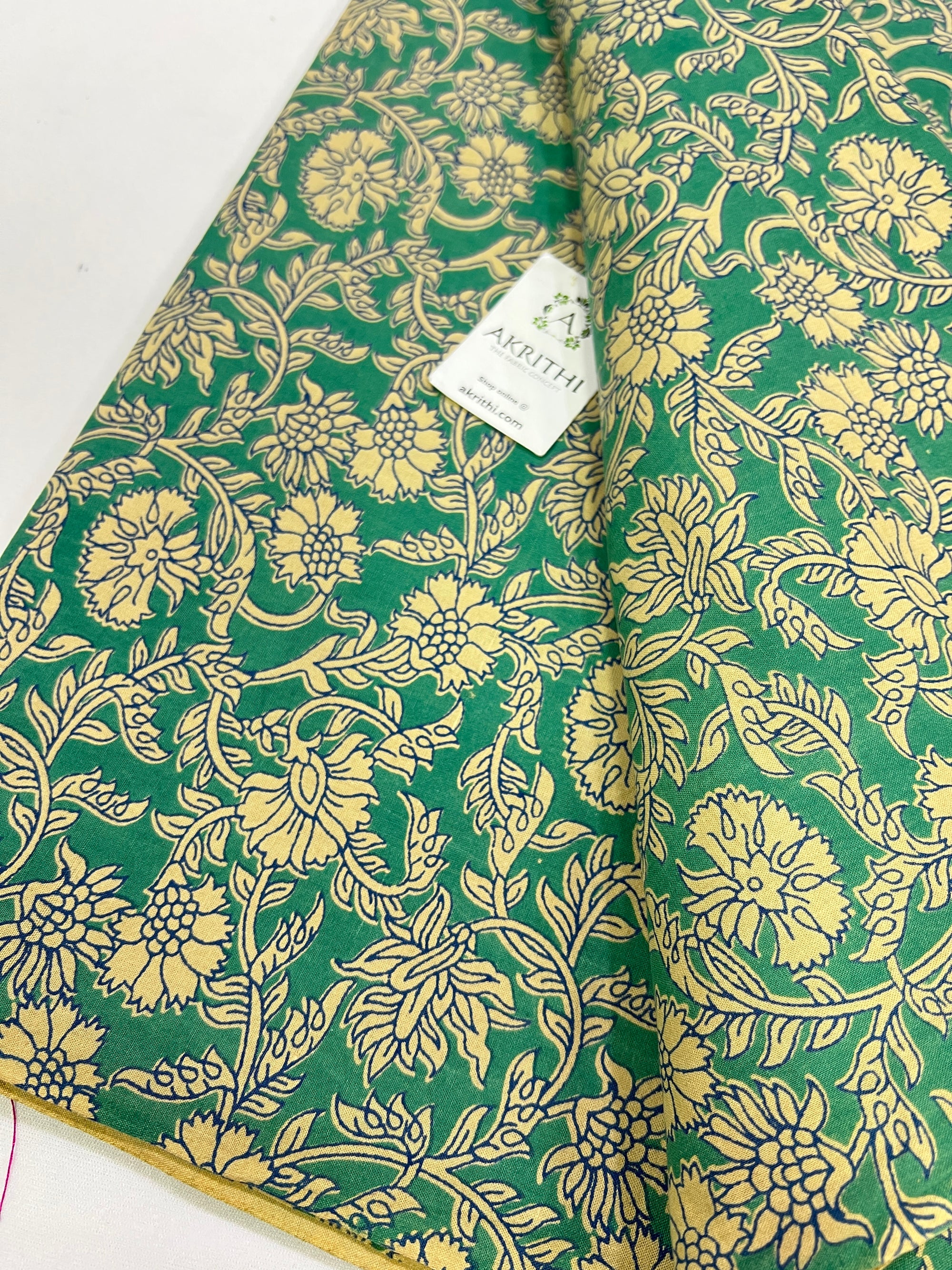 Printed pure cotton fabric