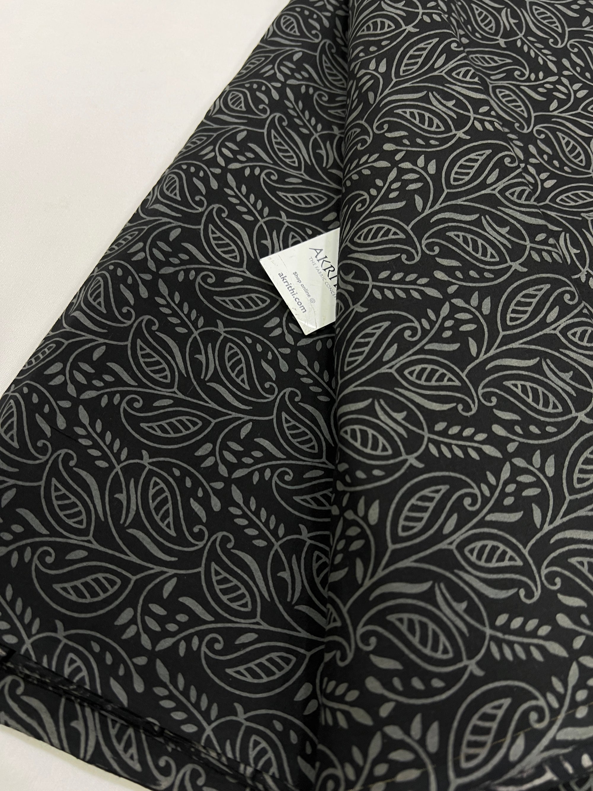 Printed pure cotton fabric