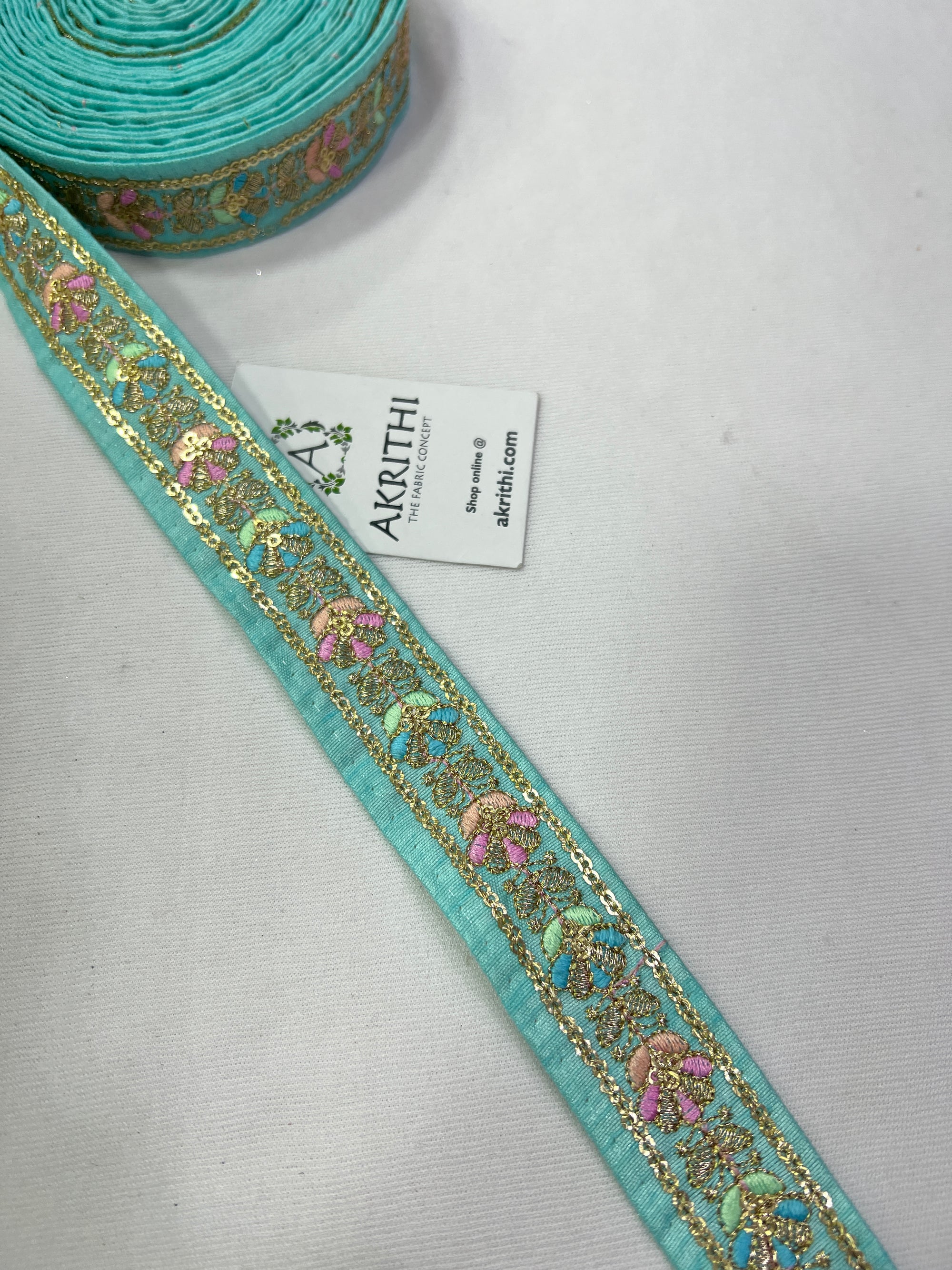 Embroidered lace 9 metres roll