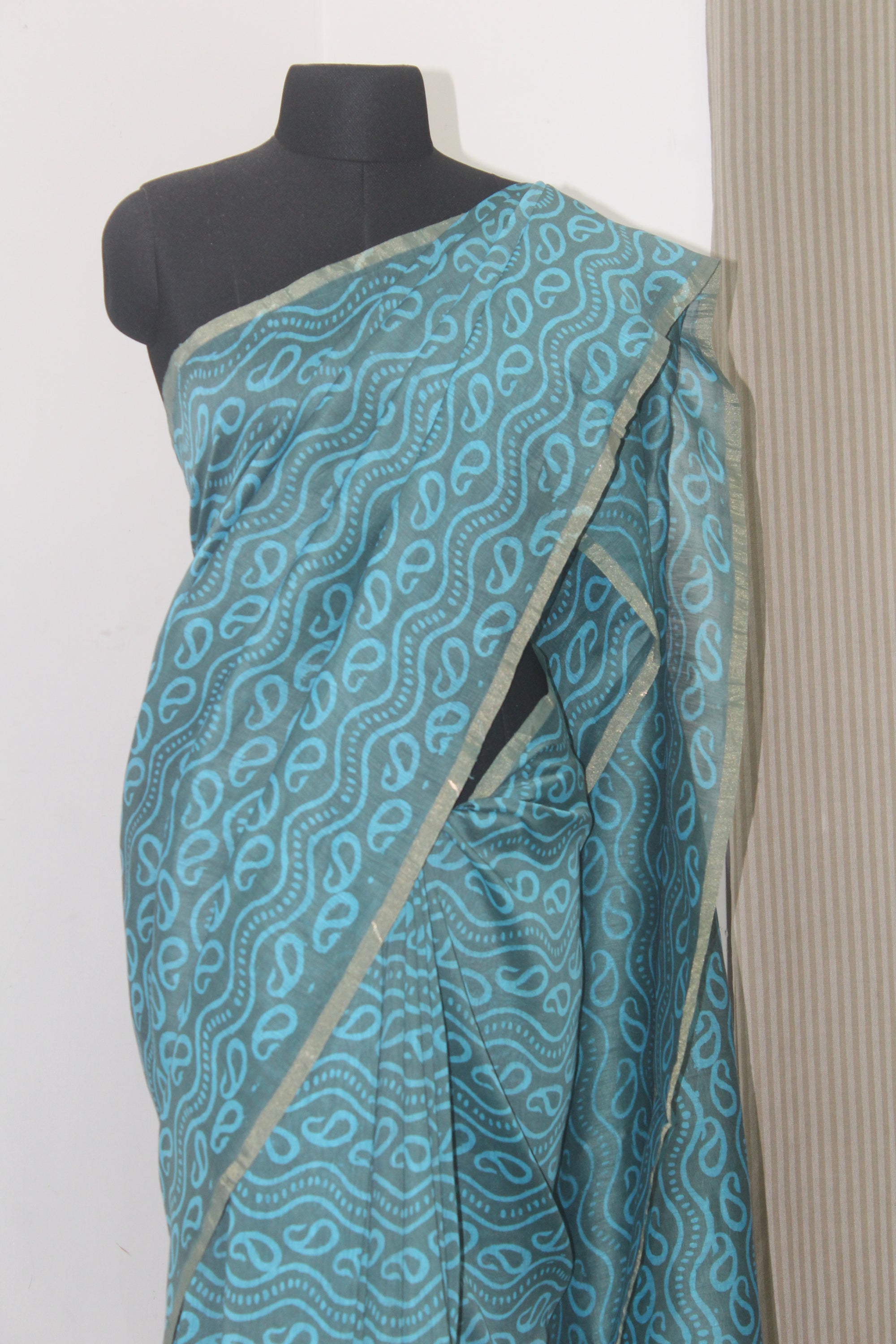 Handloom printed pure linen silk saree