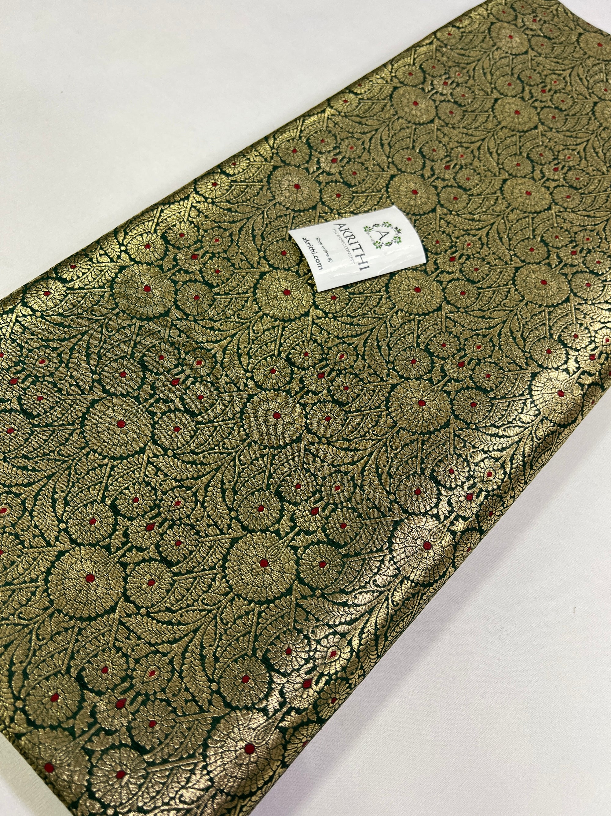 Handloom Banarasi brocade fabric