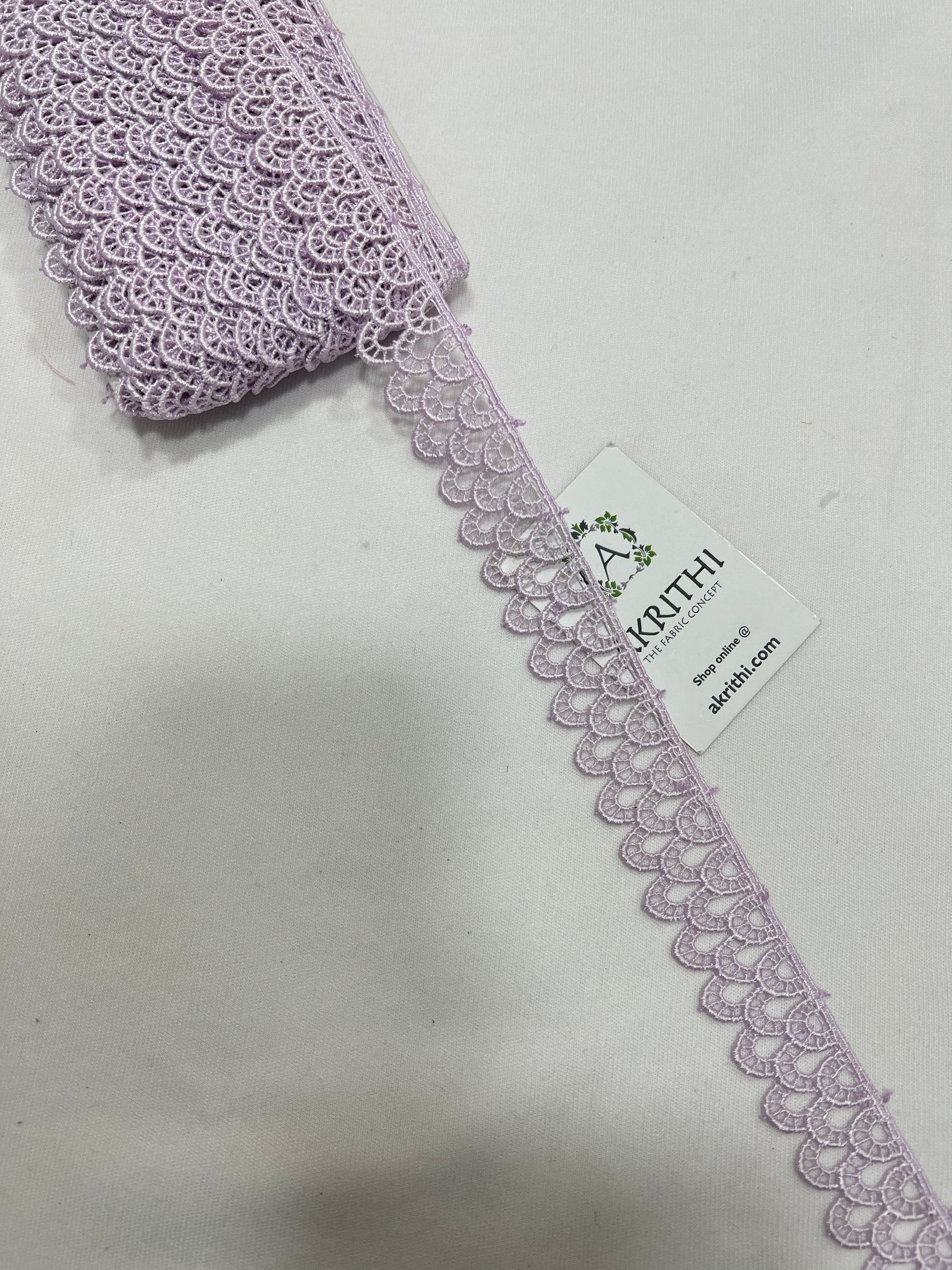Lace per metre