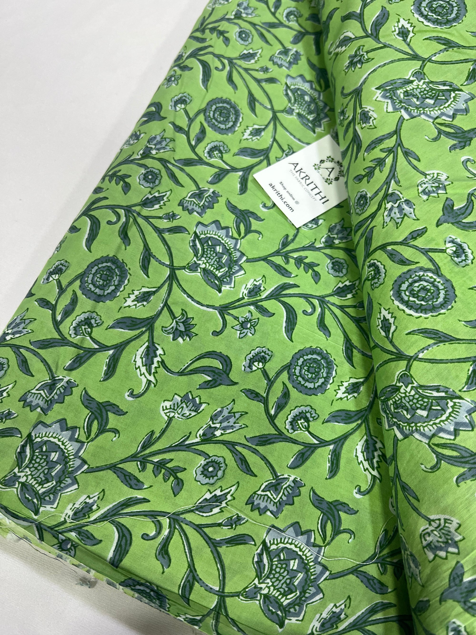 Printed pure cotton fabric