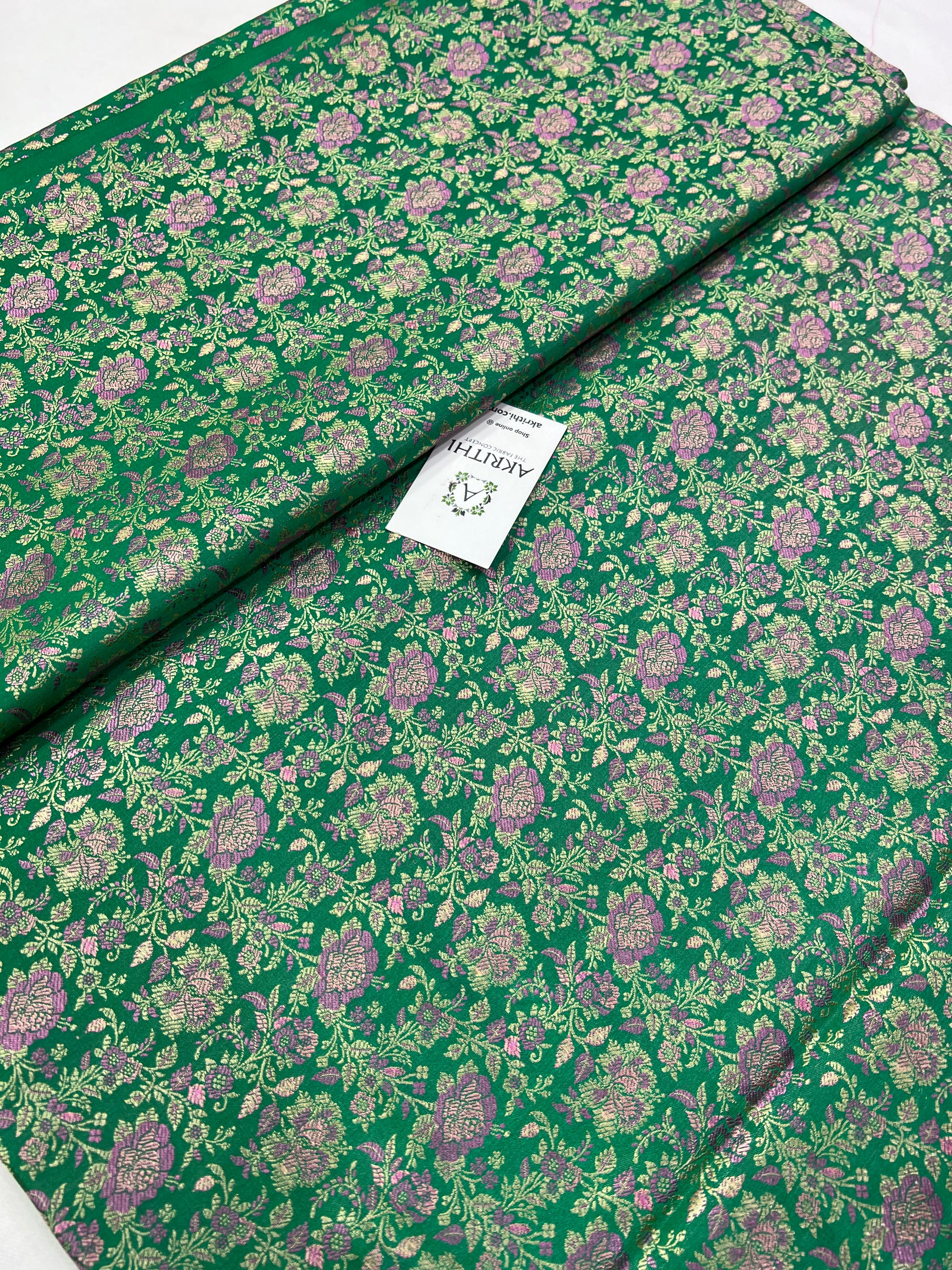 Handloom Banarasi brocade fabric 90 cms cut