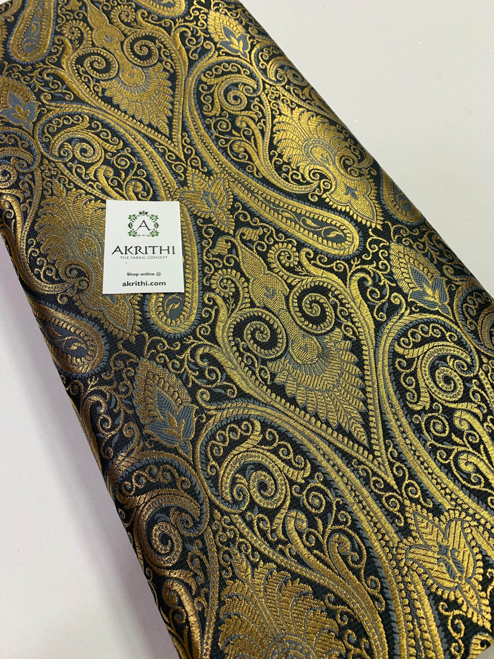 Handloom Banarasi brocade fabric