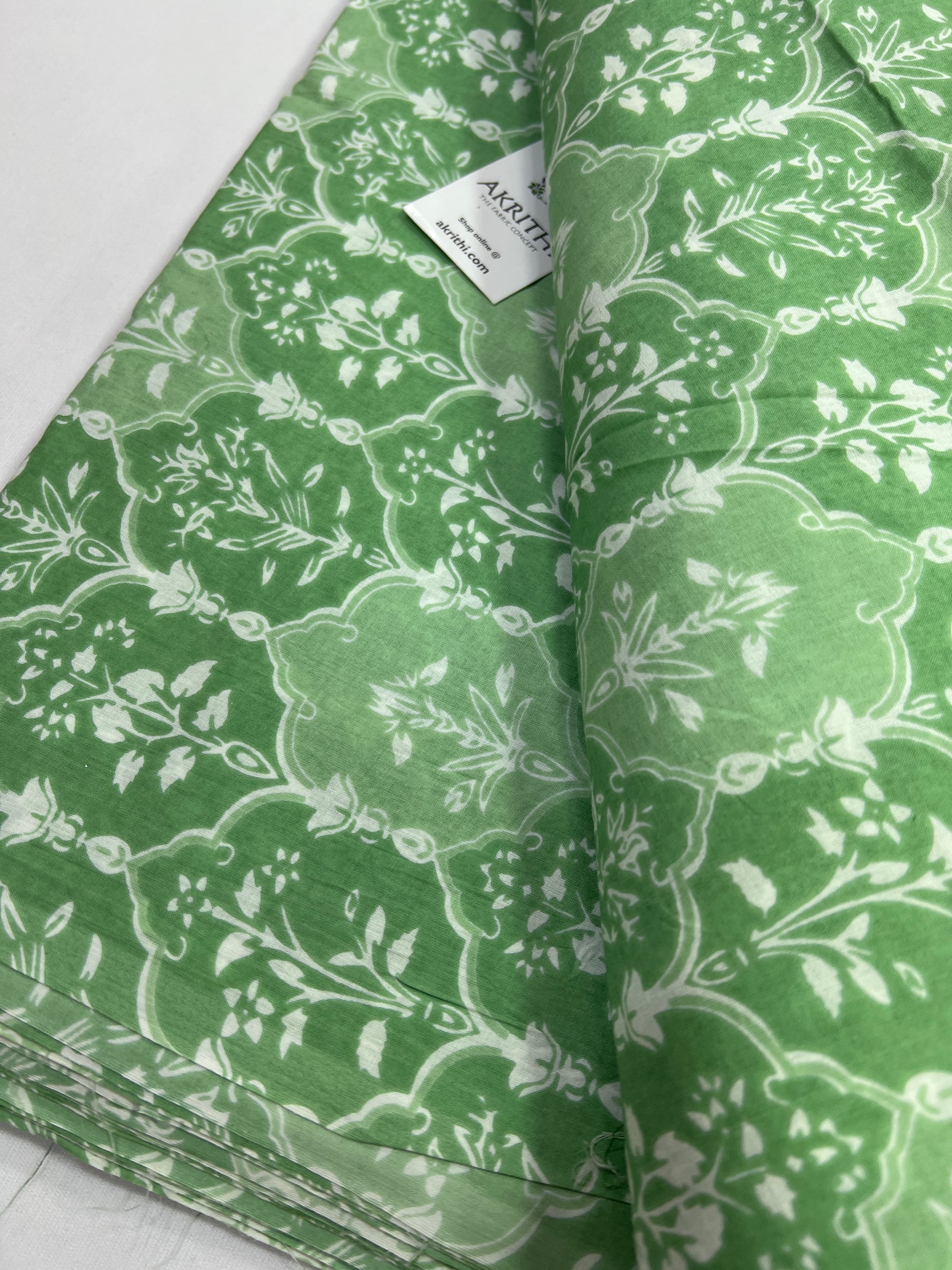Printed pure cotton fabric