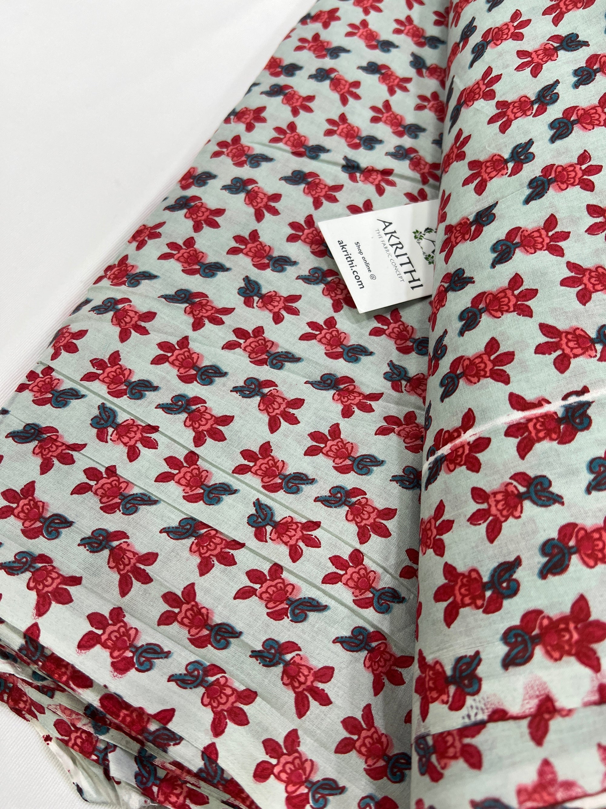 Printed pure cotton fabric