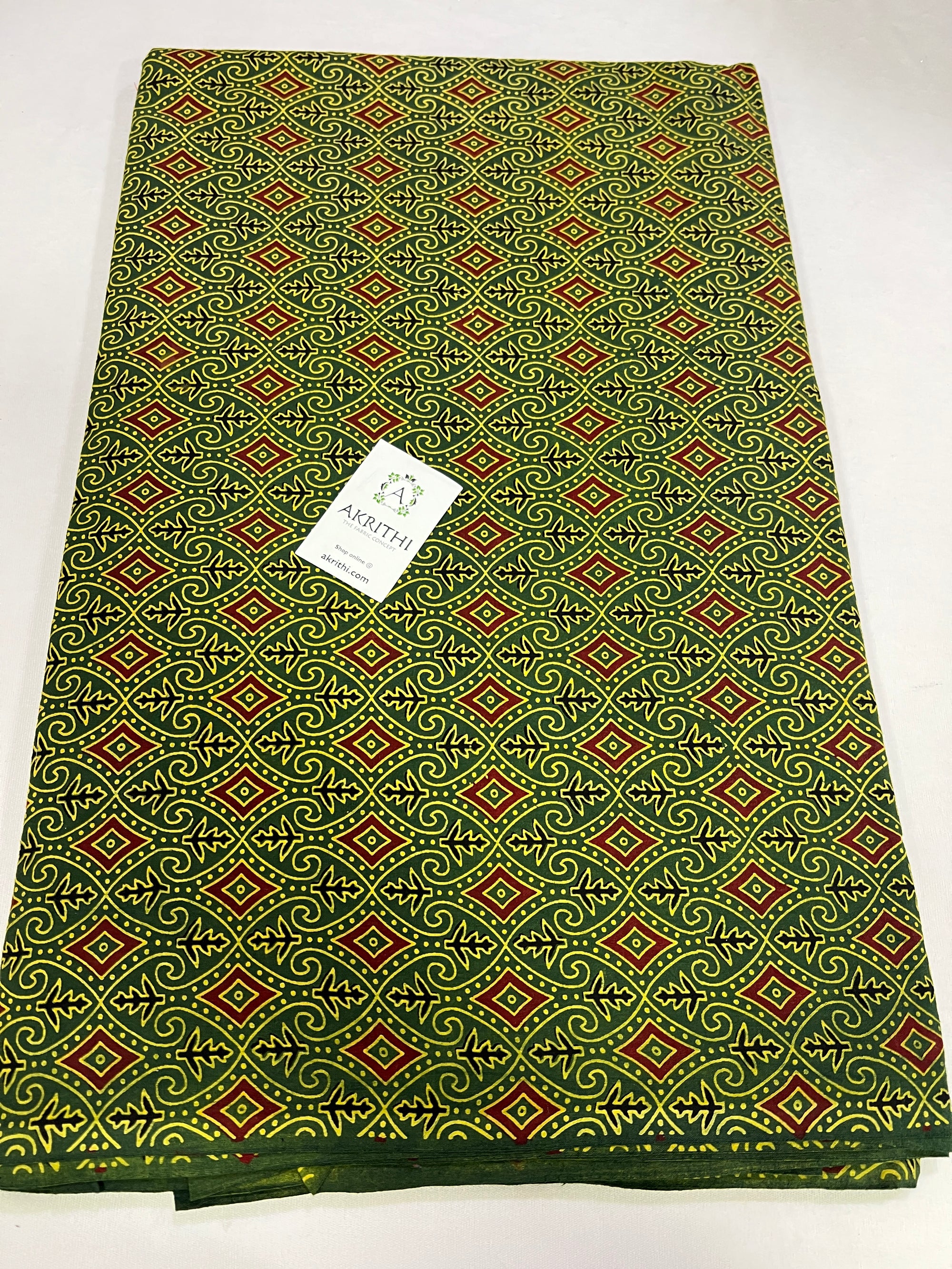 Printed pure cotton fabric