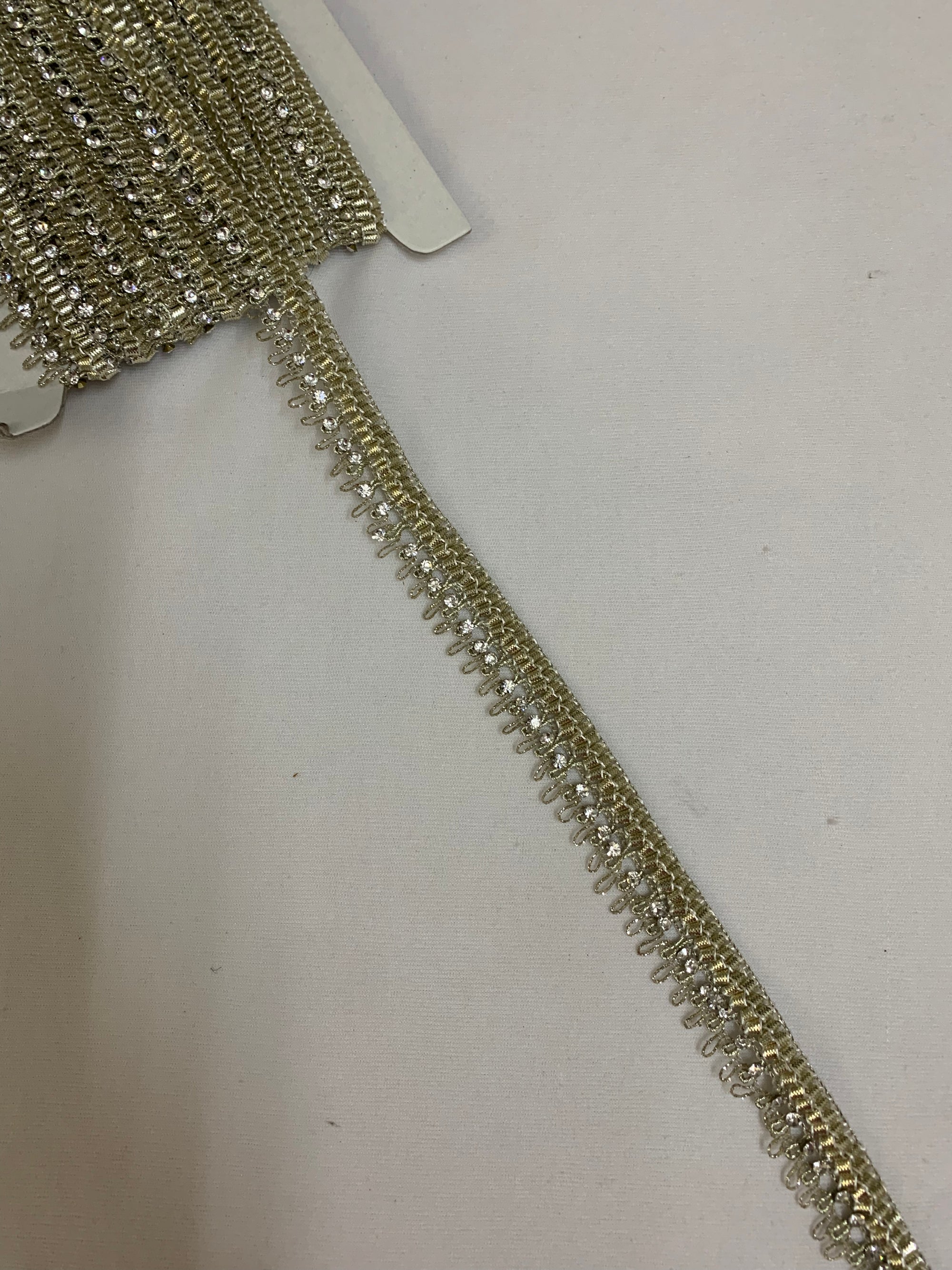 Embroidered lace 9 metres roll
