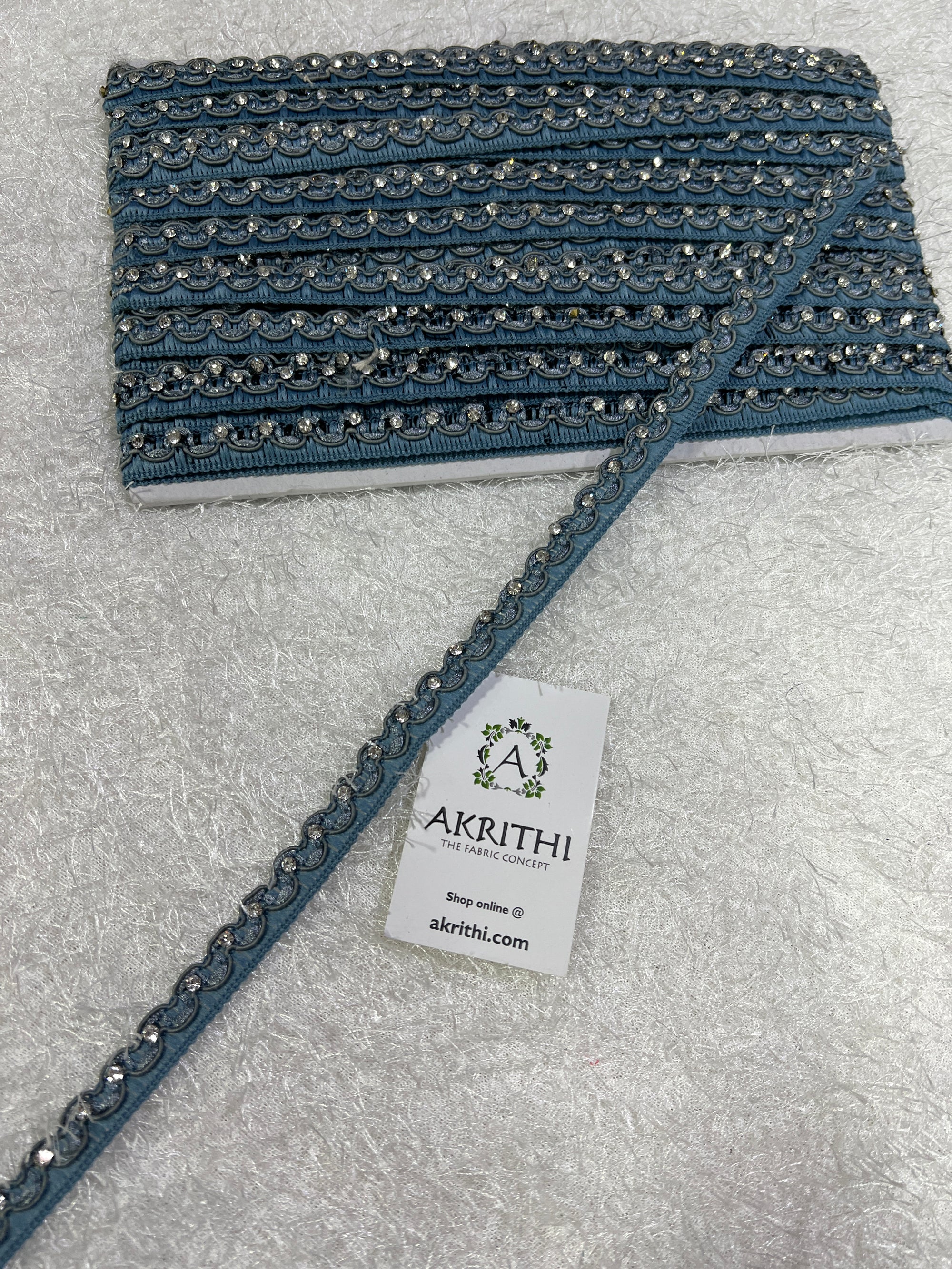 Embroidered lace 9 metres roll