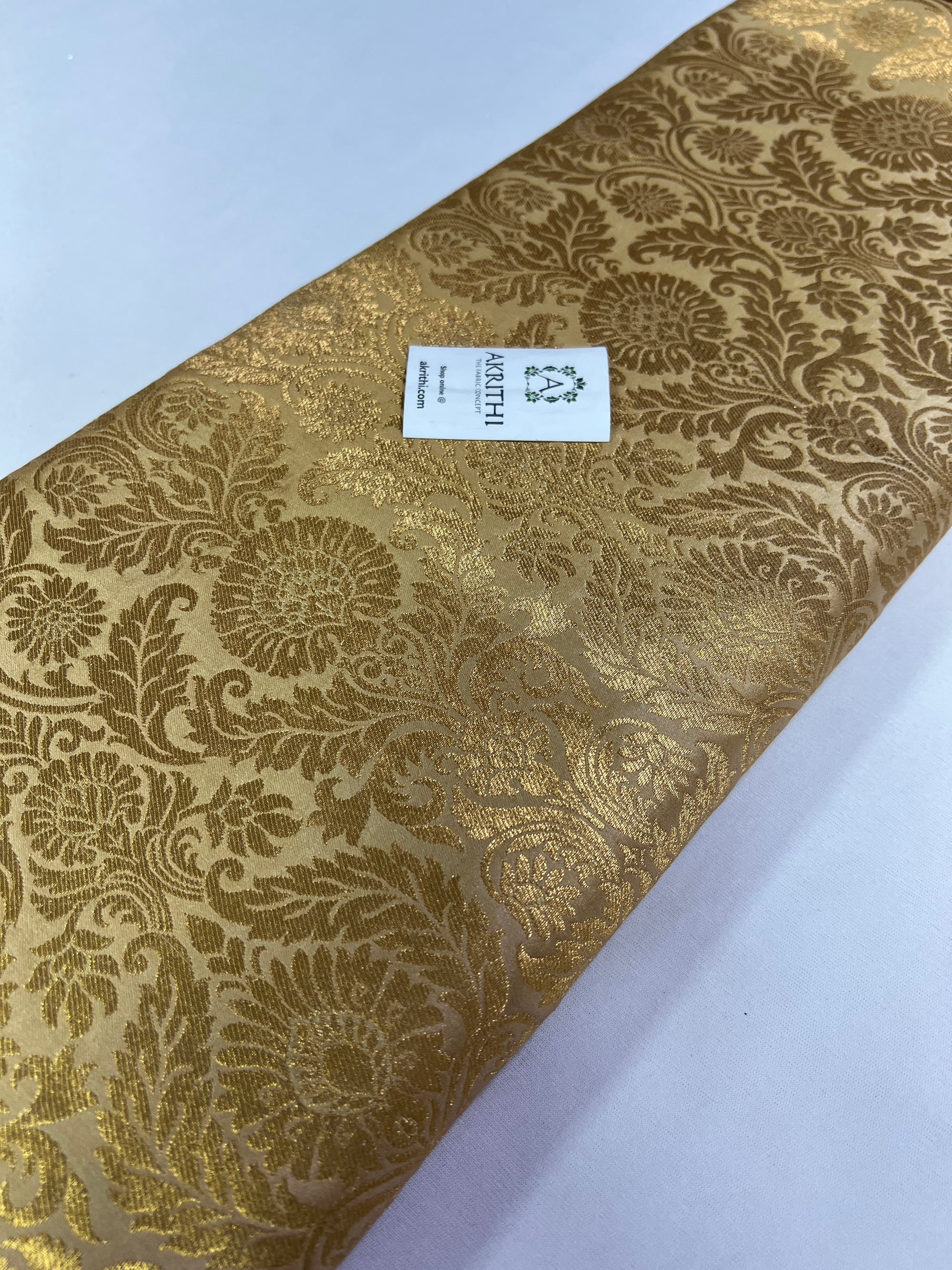 Handloom Banarasi brocade fabric