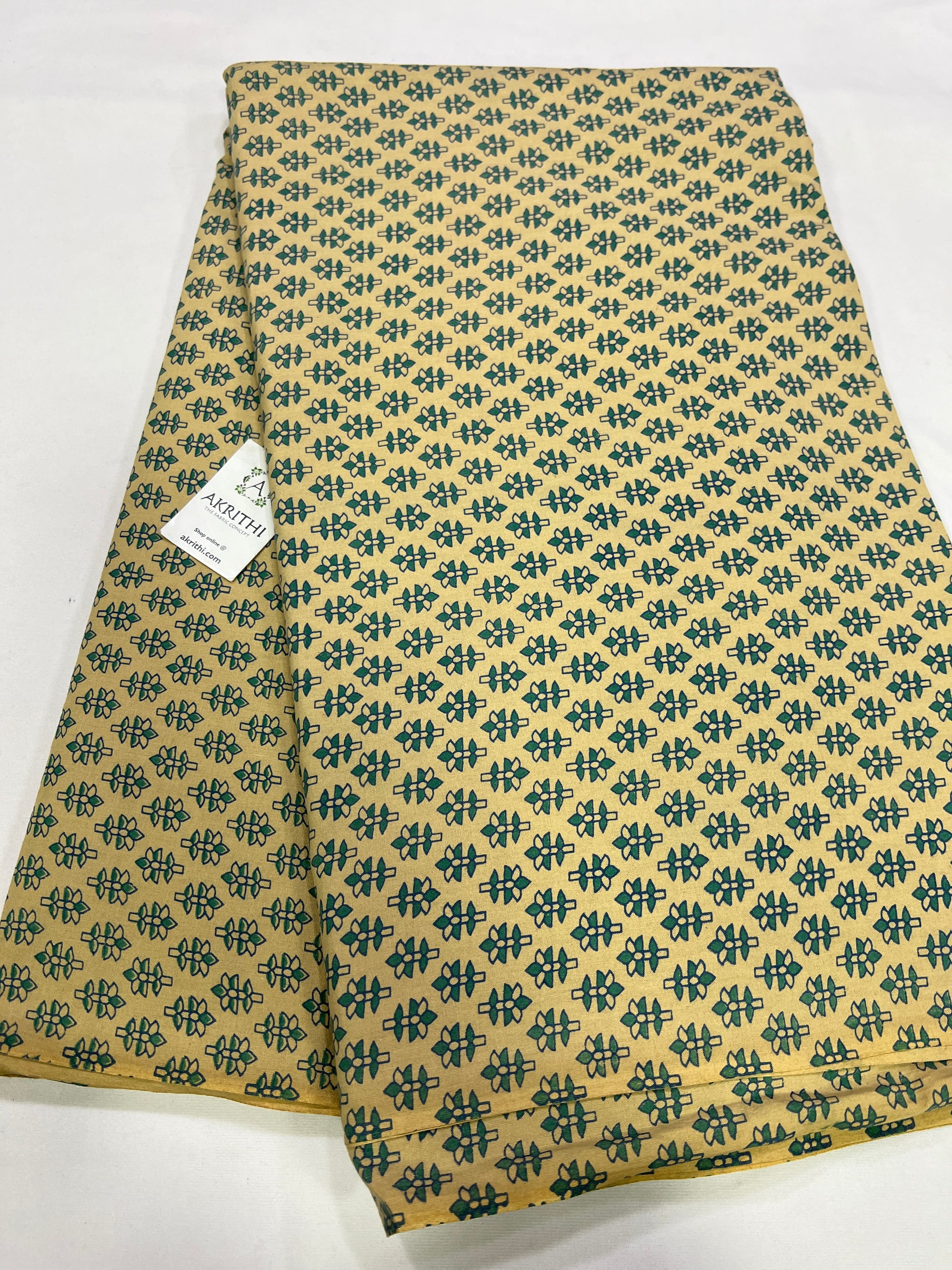 Printed pure cotton fabric