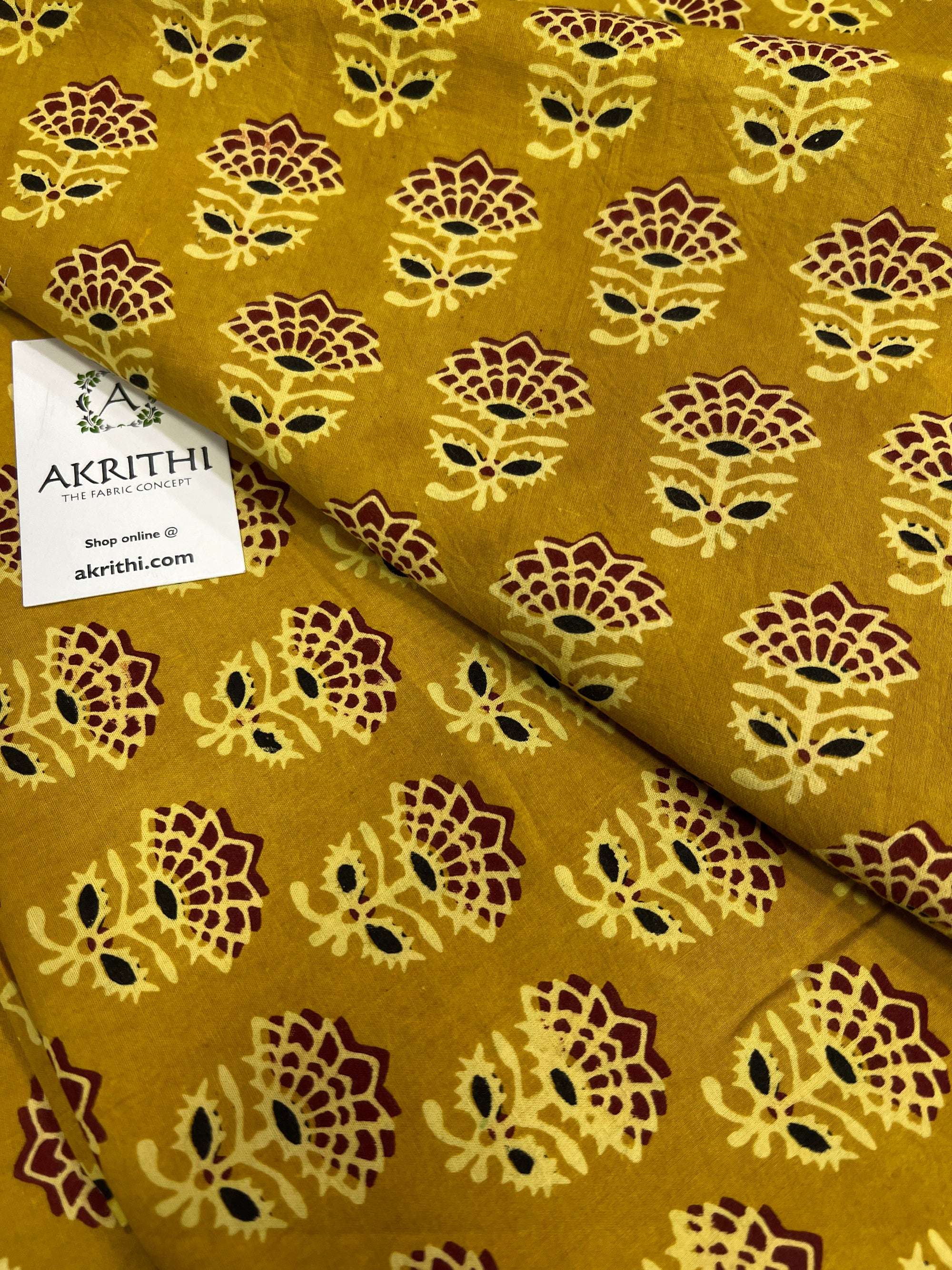 Printed pure cotton fabric