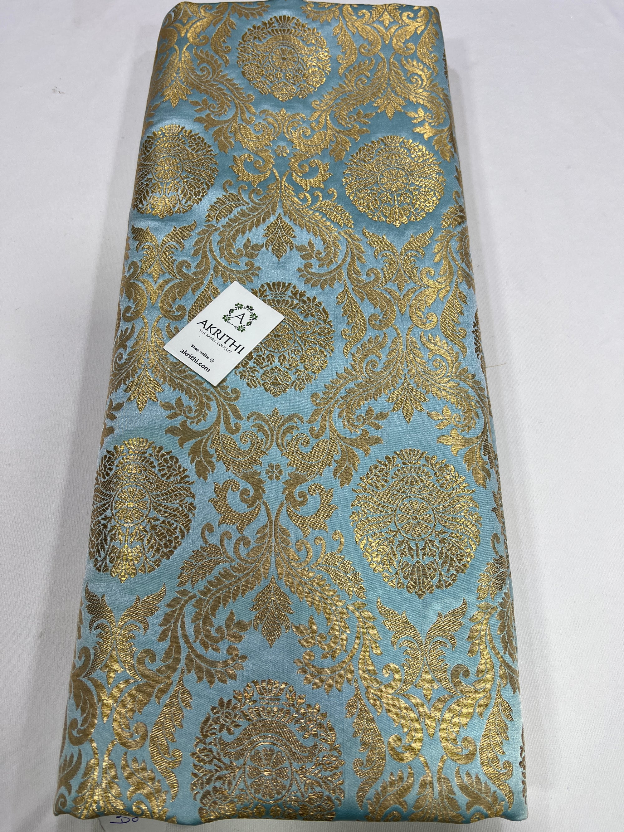 Handloom Banarasi brocade fabric