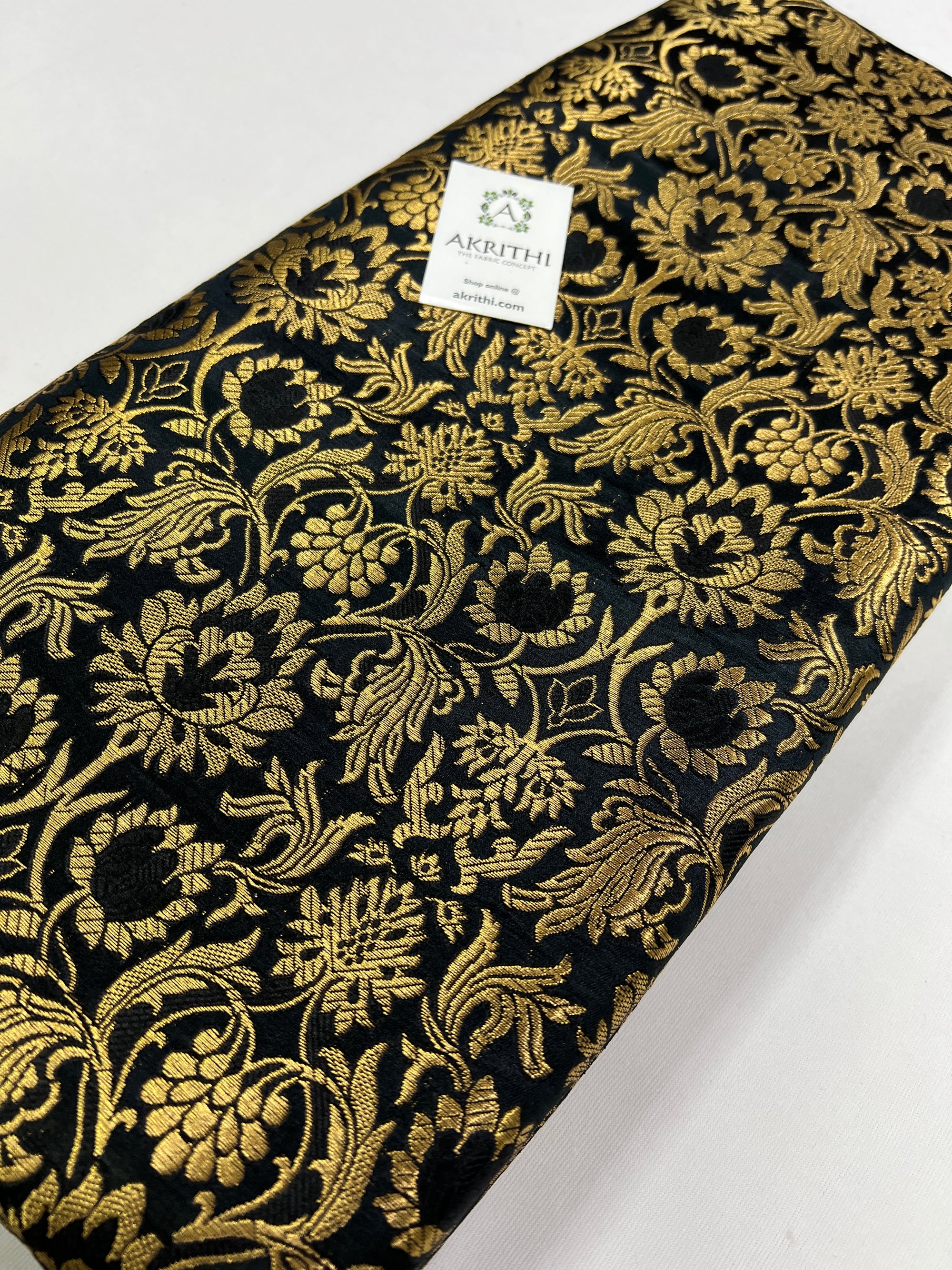 Handloom Banarasi brocade fabric