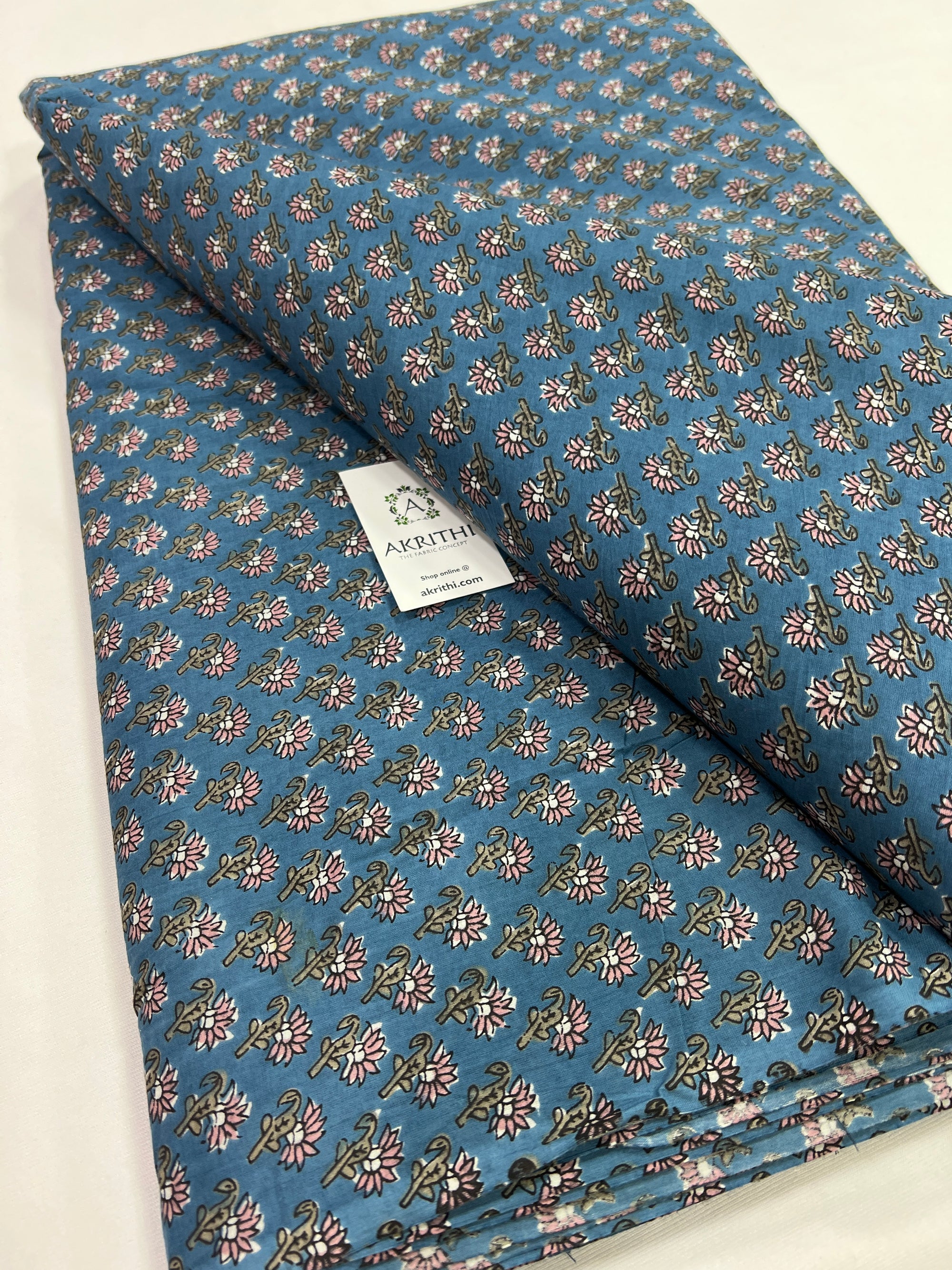 Printed pure cotton fabric