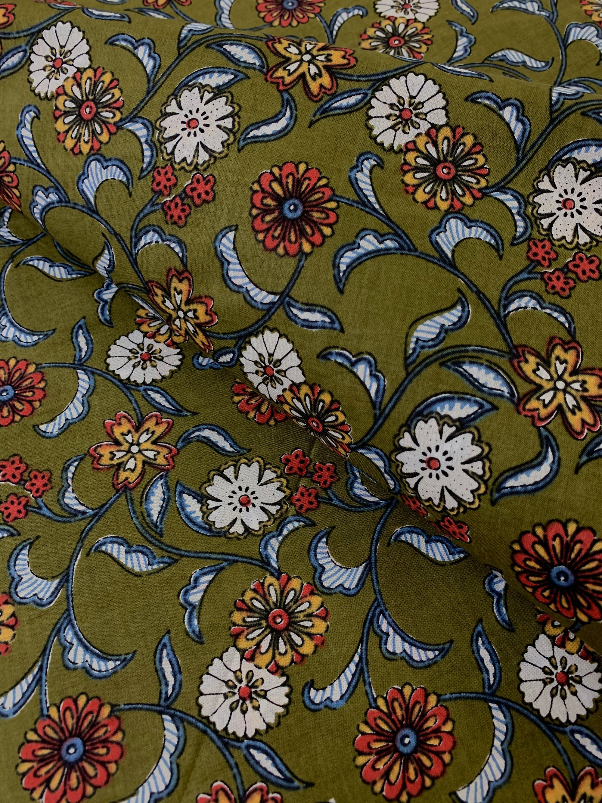 Printed pure cotton fabric