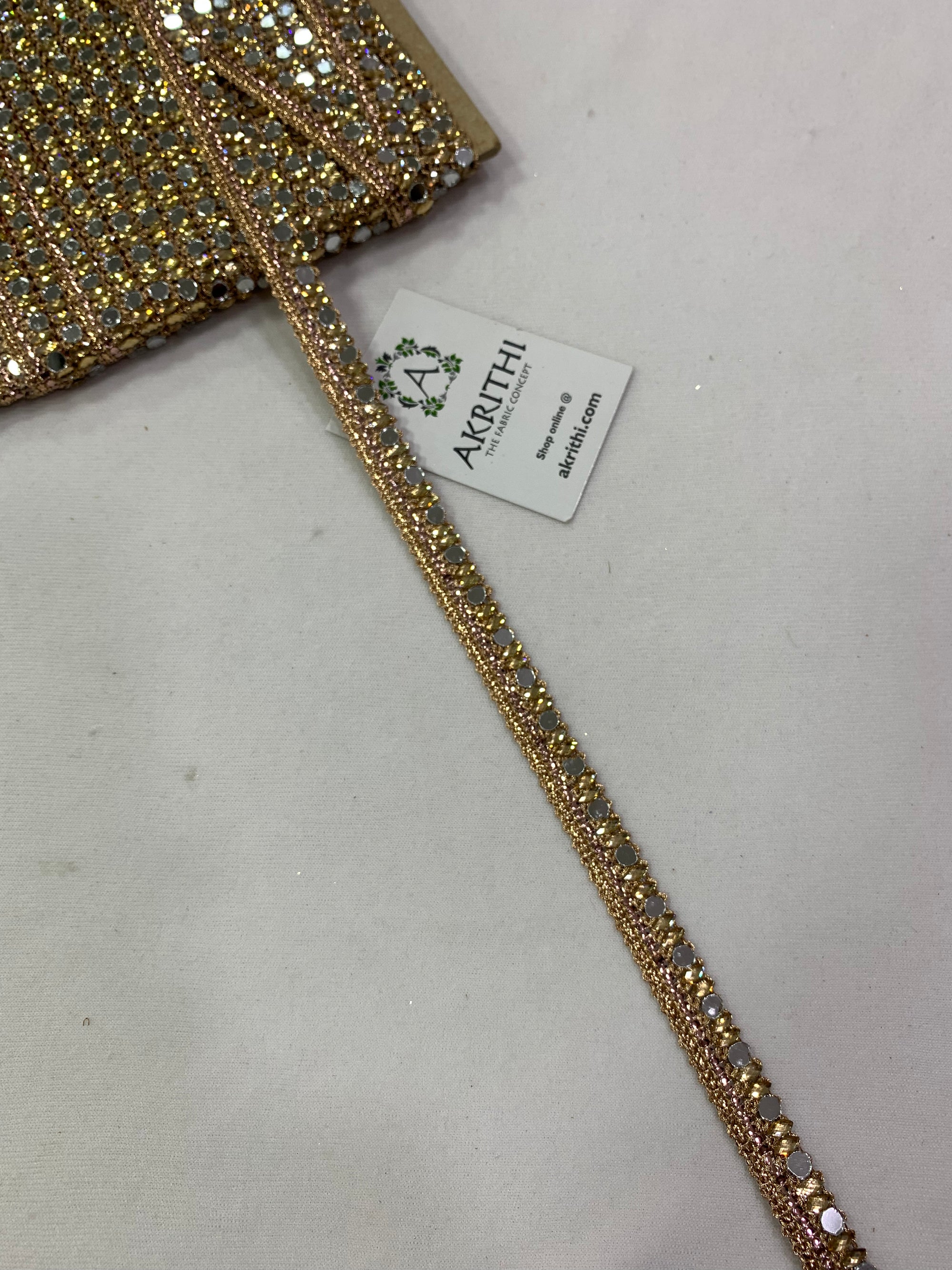 Embroidered gold lace 9 metres roll