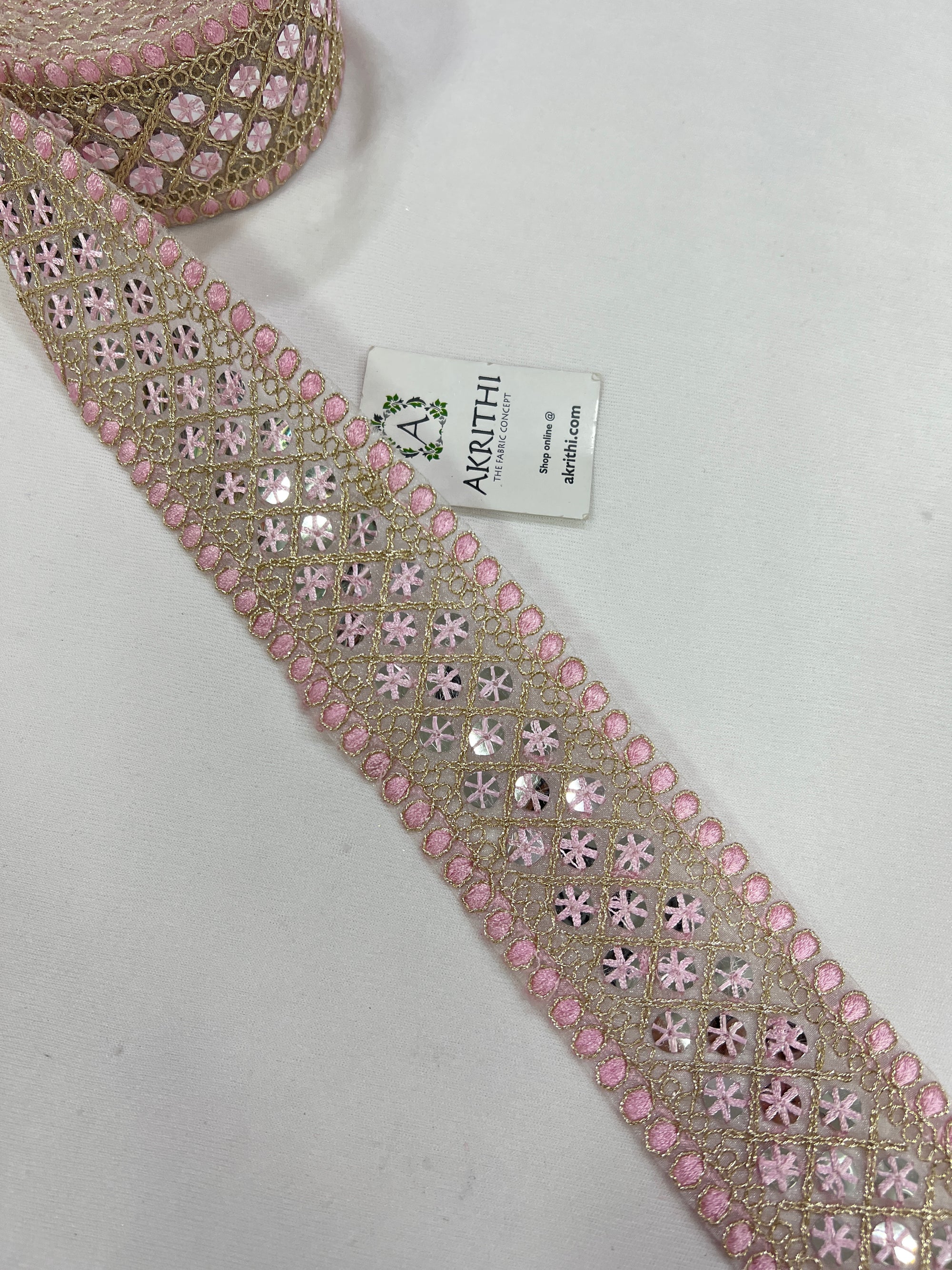 Embroidered lace 9 metres roll