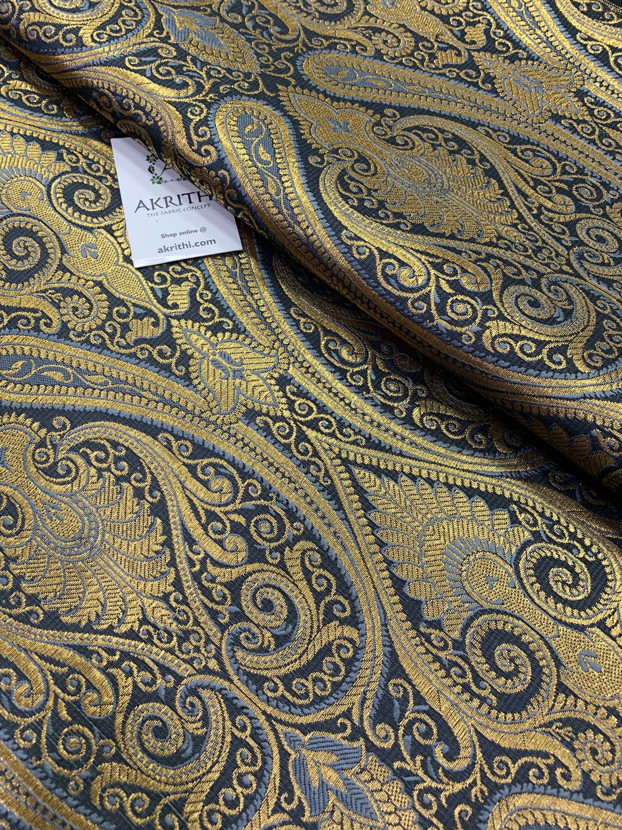 Handloom Banarasi brocade fabric