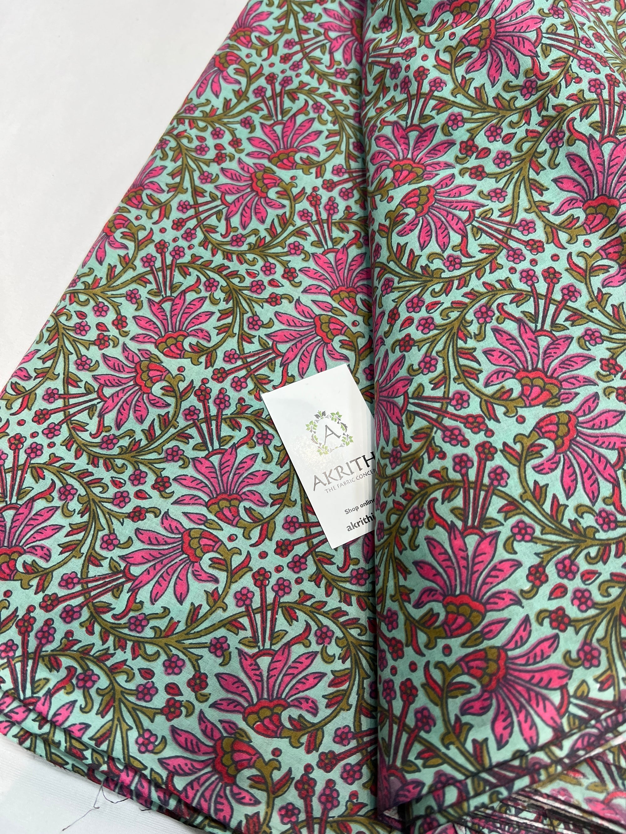 Printed pure cotton fabric