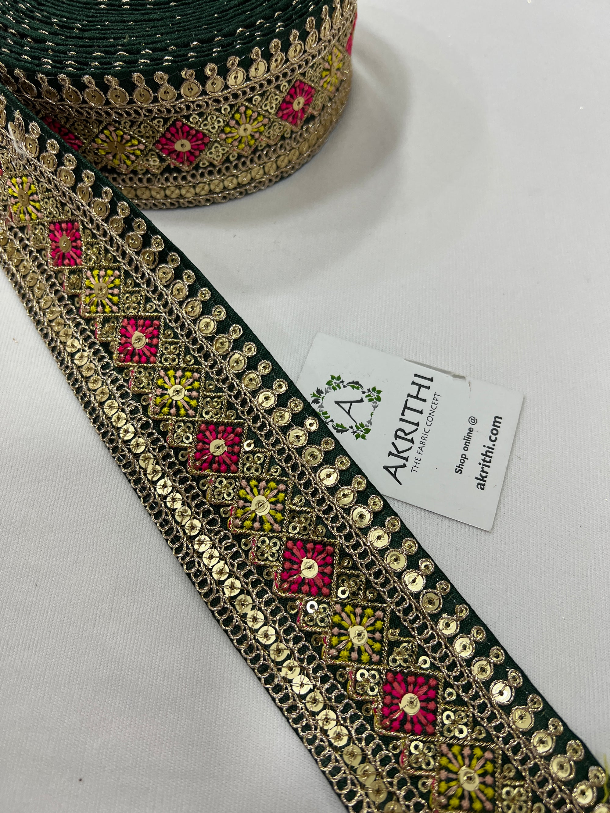 Embroidered lace 9 metres roll