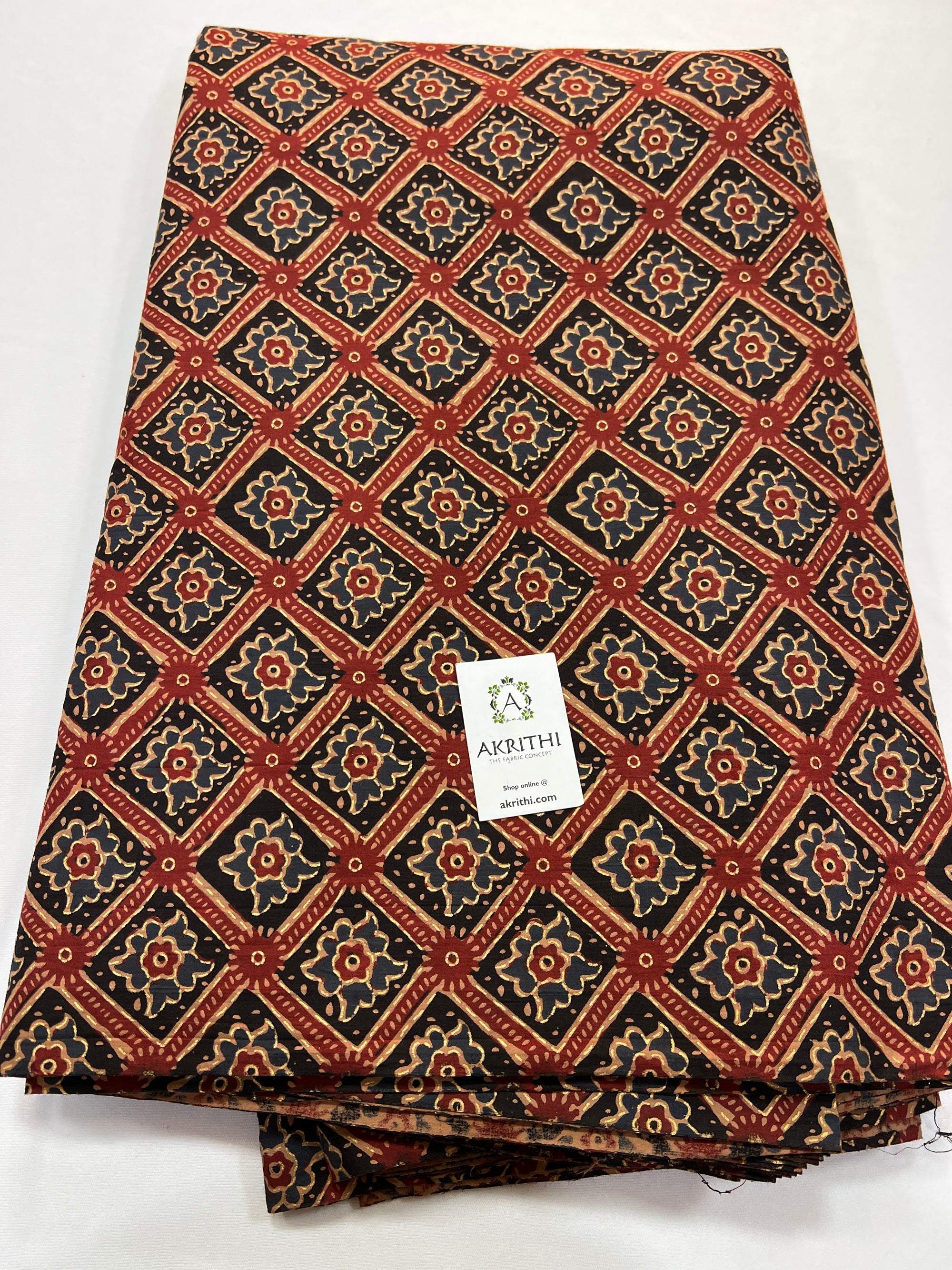 Printed pure cotton fabric