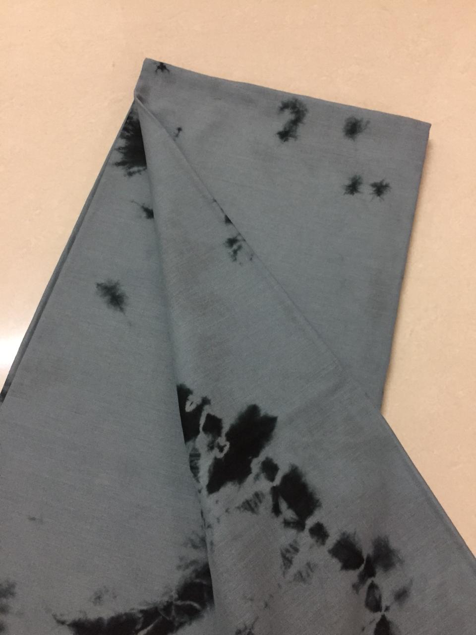 Tie and dye cotton fabric