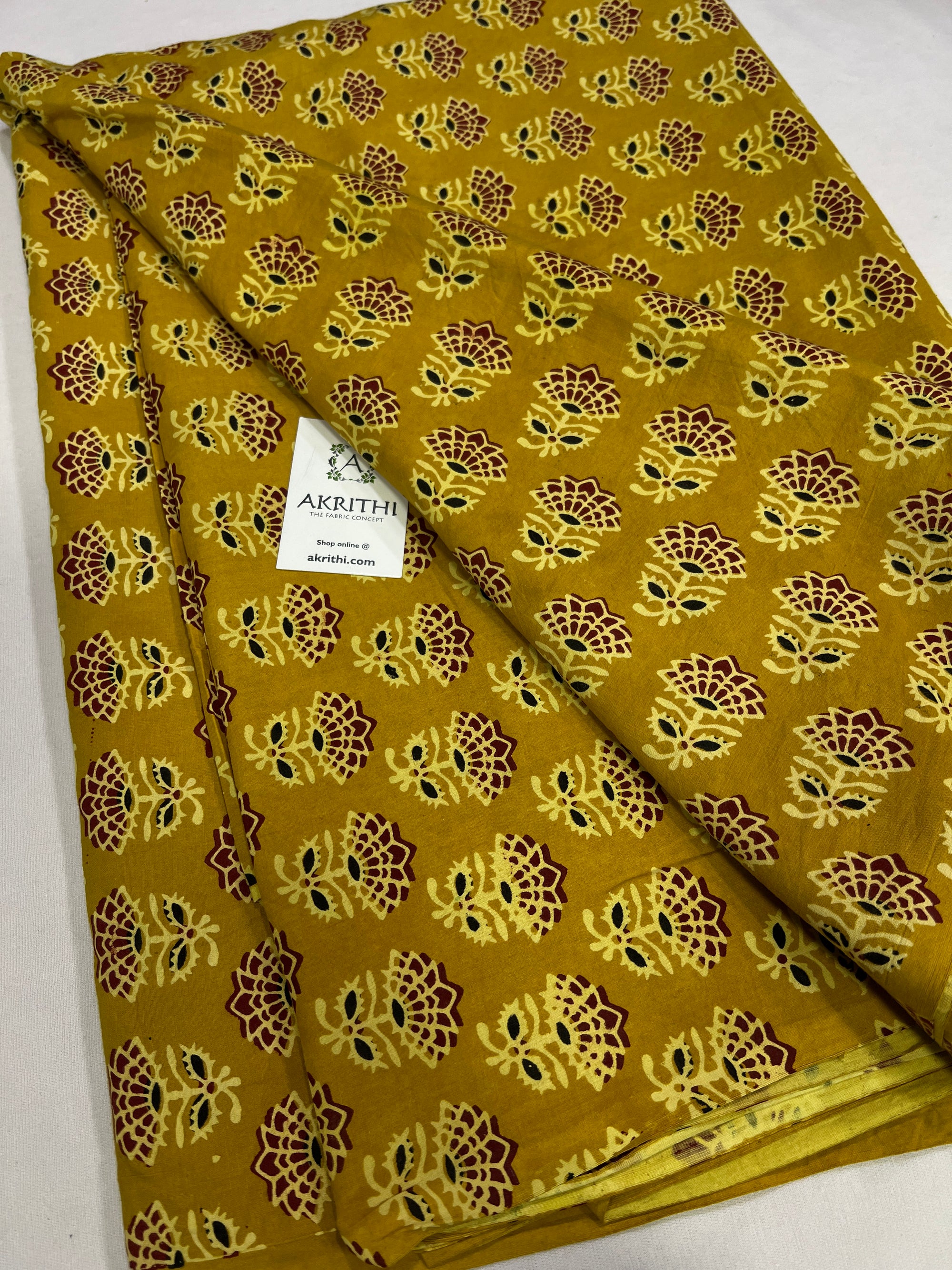 Printed pure cotton fabric