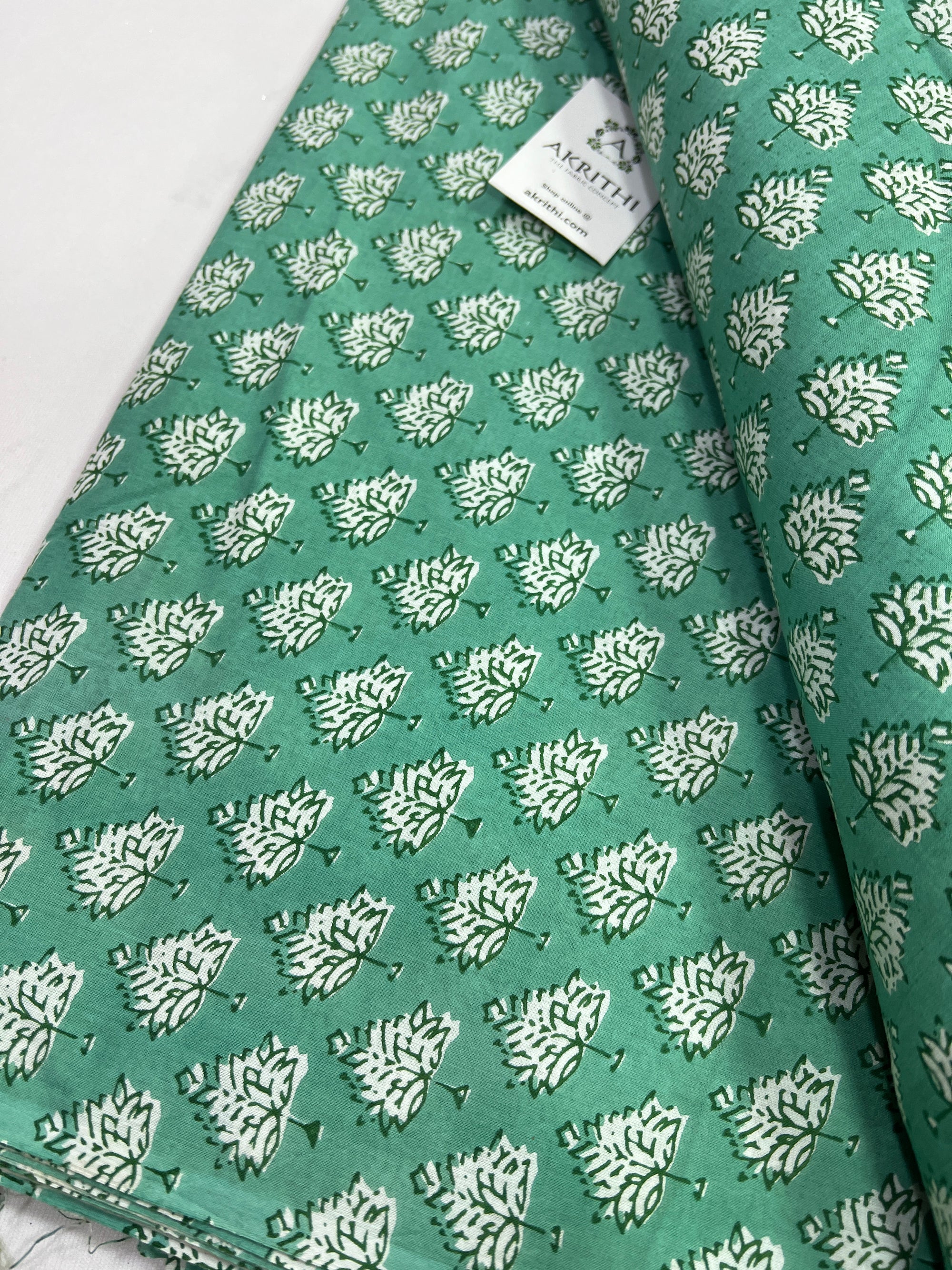 Printed pure cotton fabric