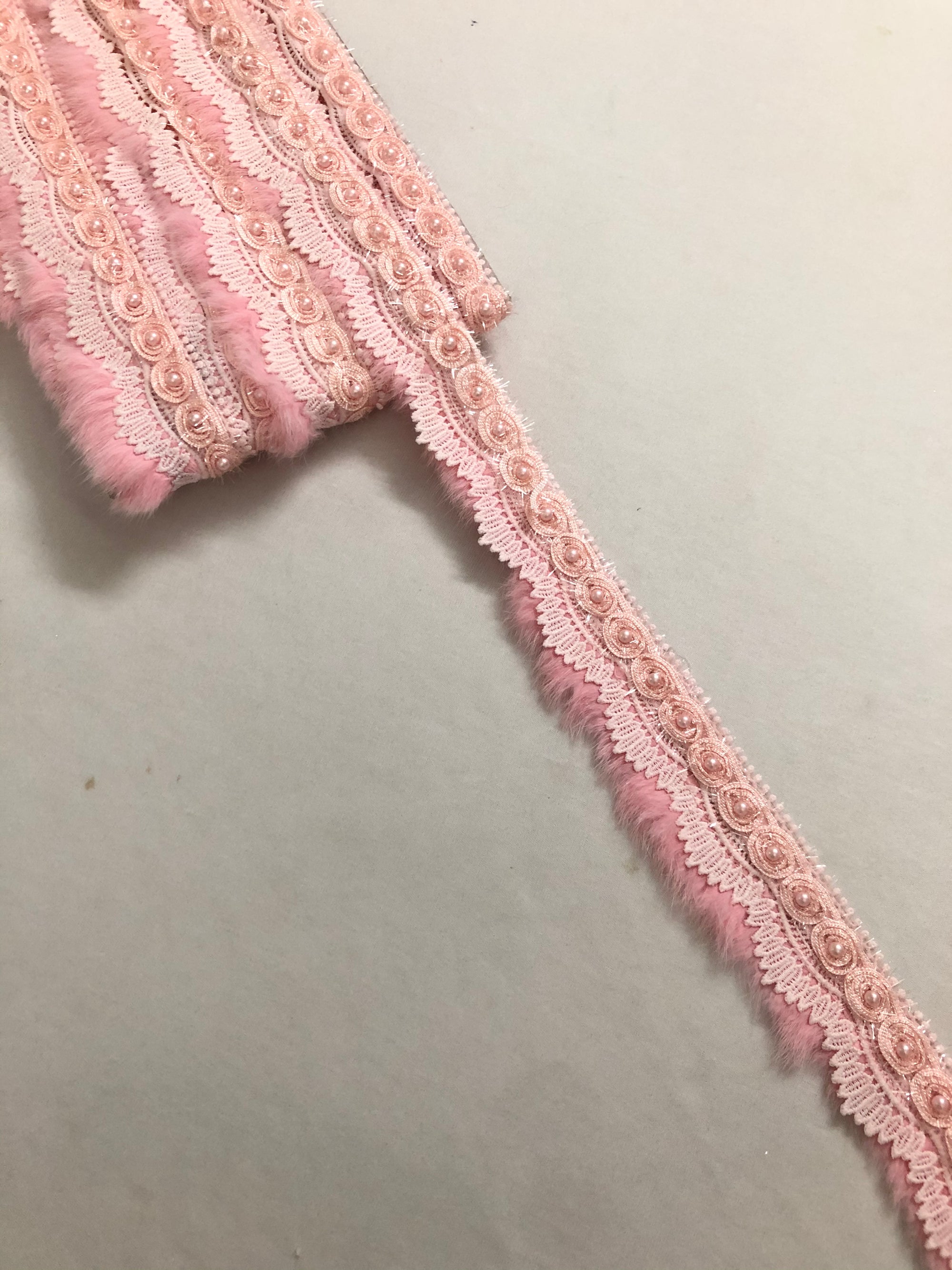 Embroidered lace 6 metres roll