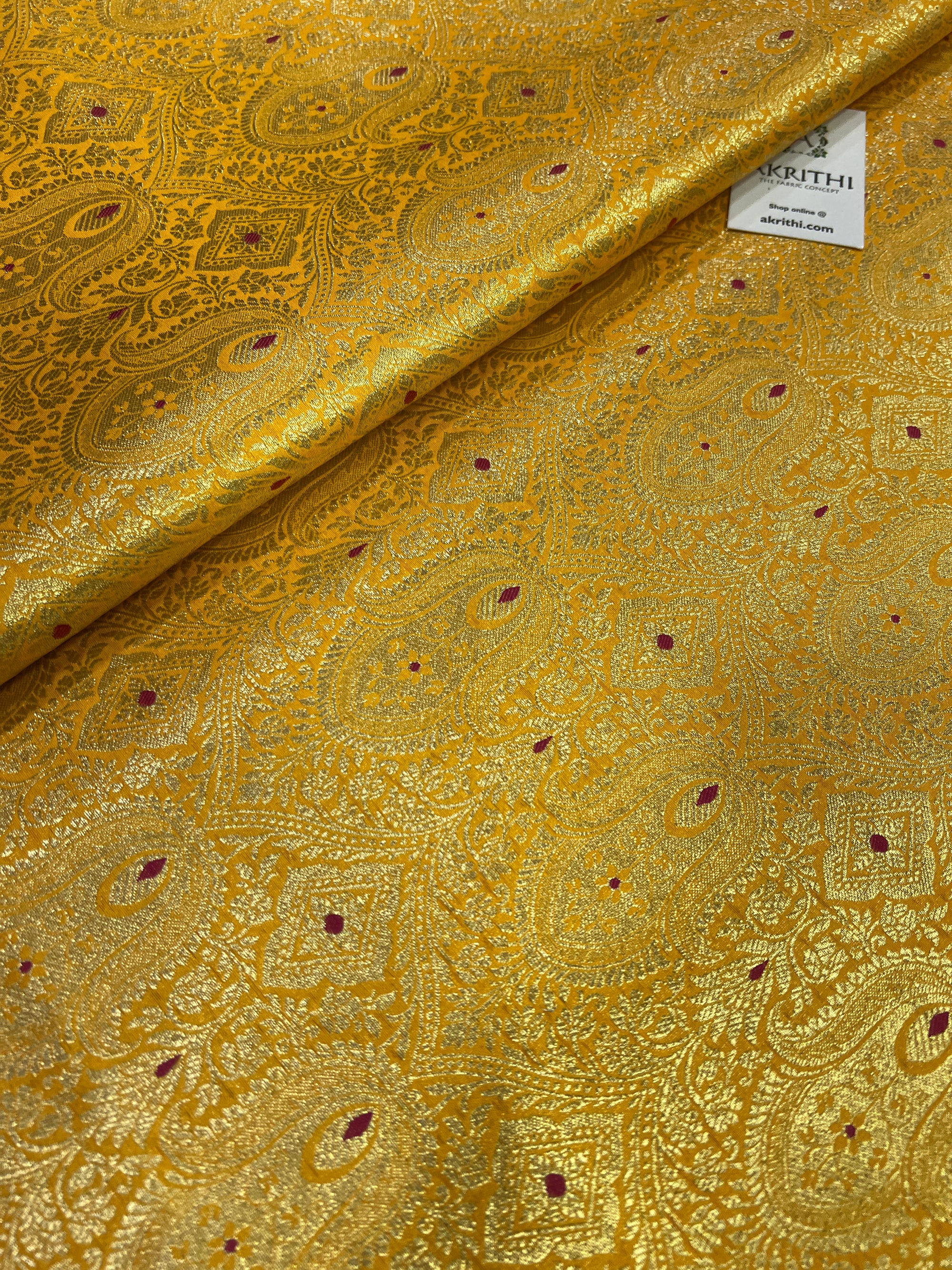 Handloom Banarasi brocade fabric
