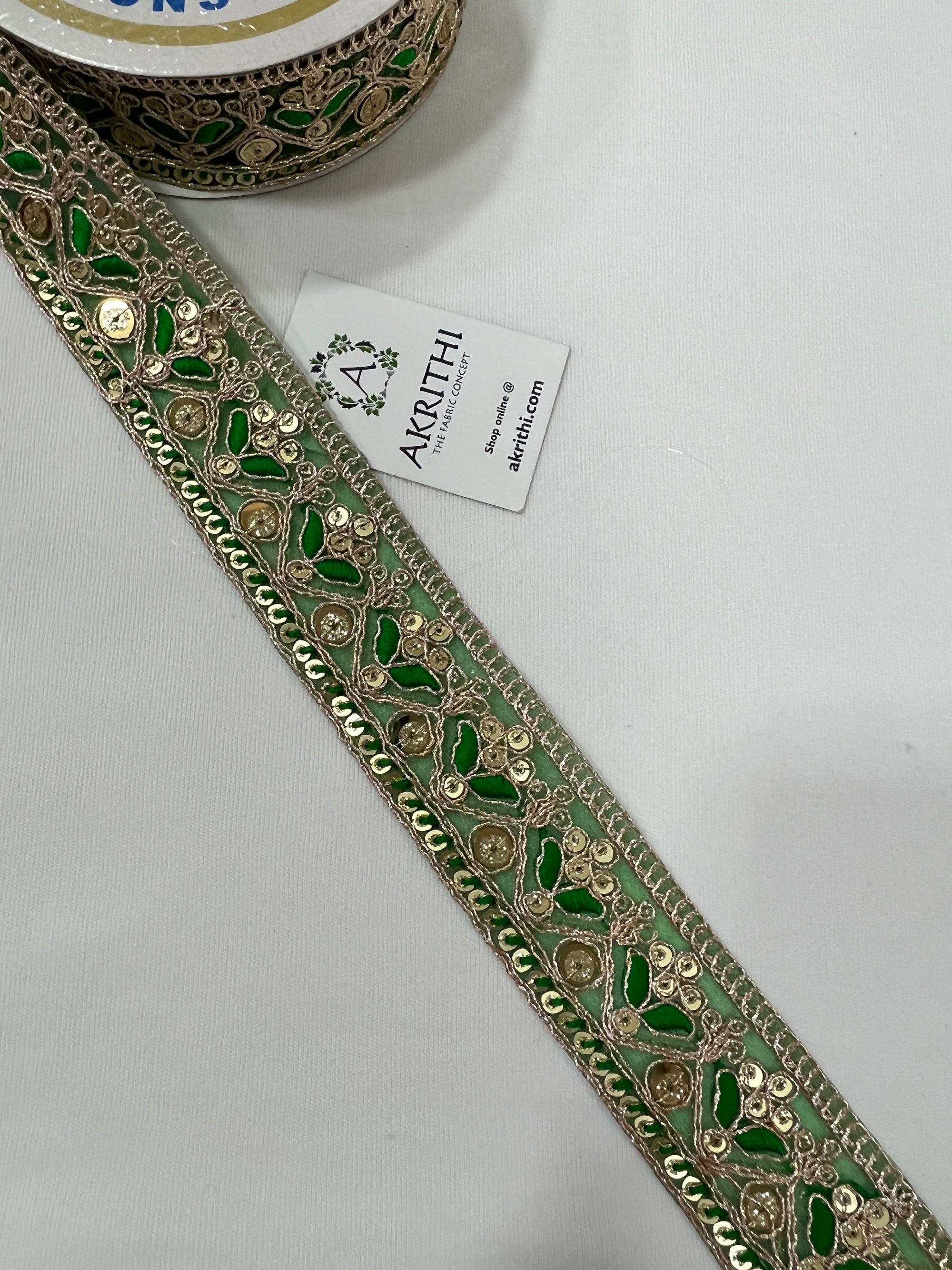 Embroidered lace 9 metres roll