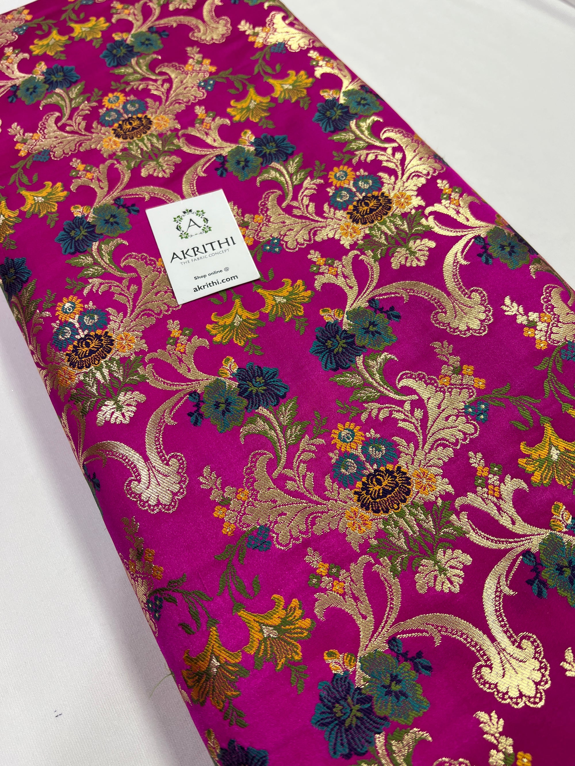 Banarasi kimkhab fabric