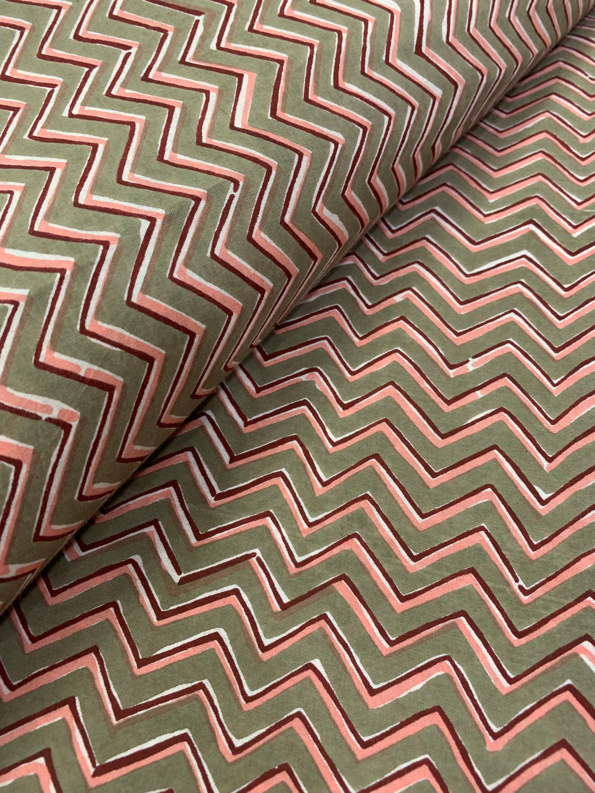 Printed pure cotton fabric