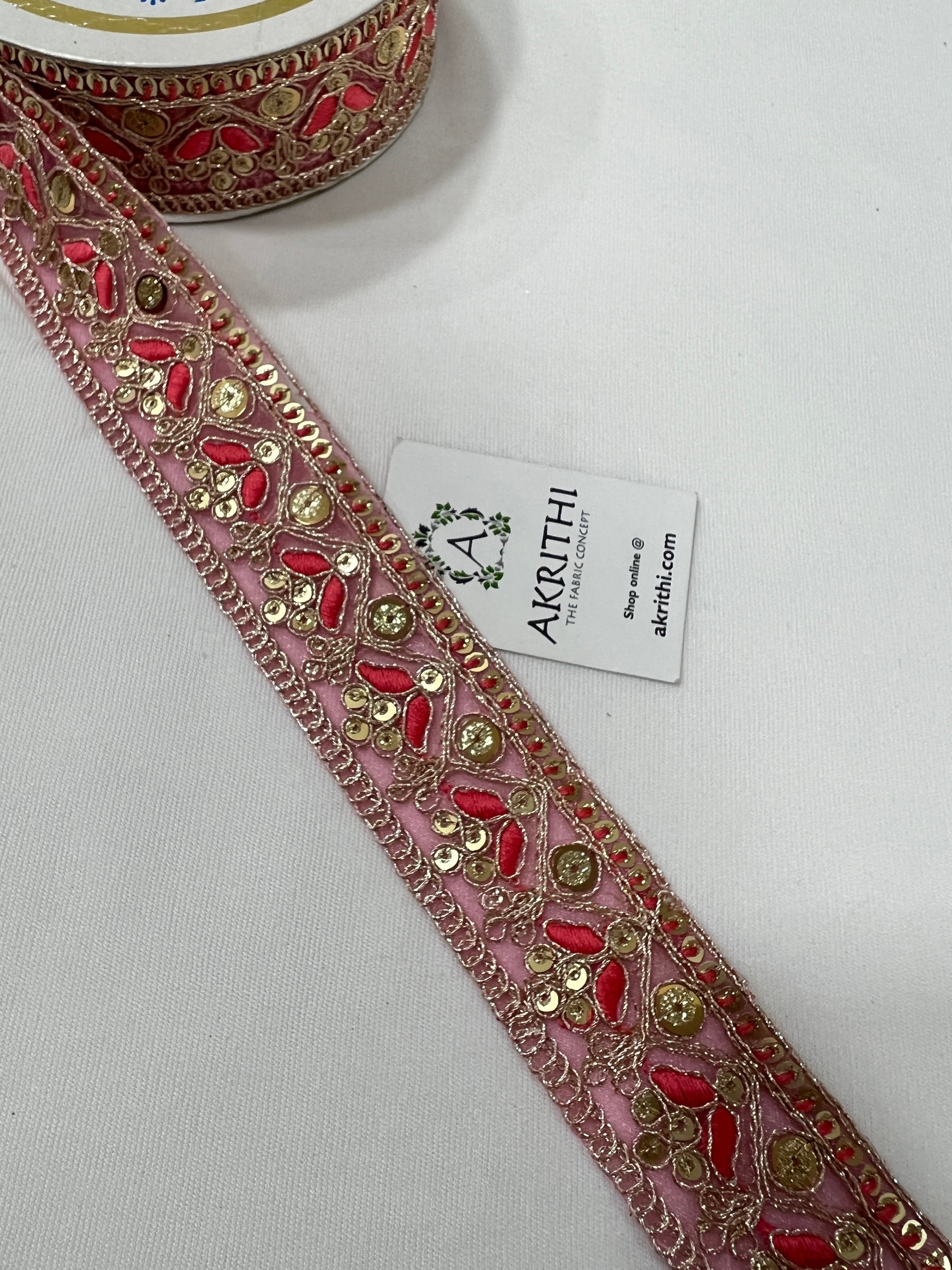 Embroidered lace 9 metres roll